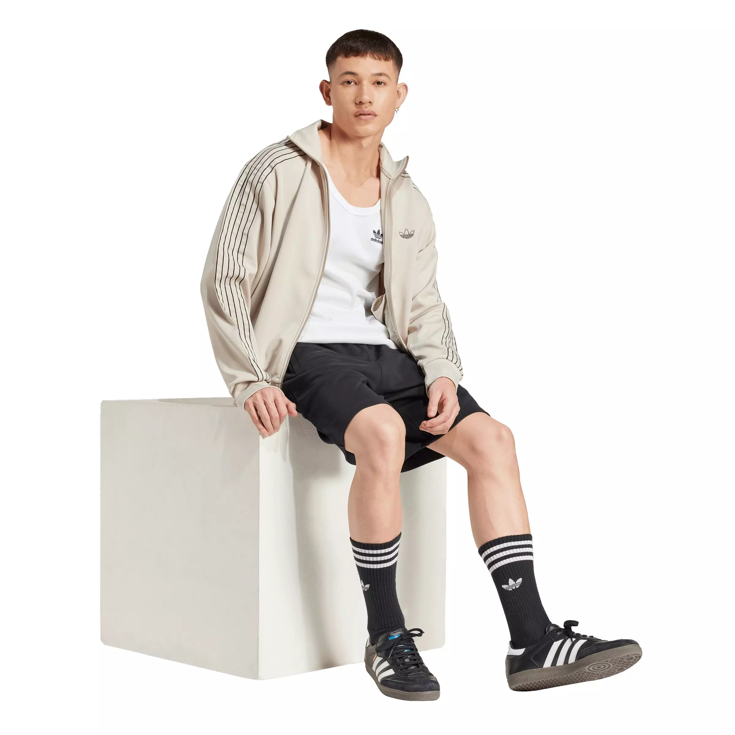 adidas Originals Men's Essentials Trefoil Shorts - Black - BLACK