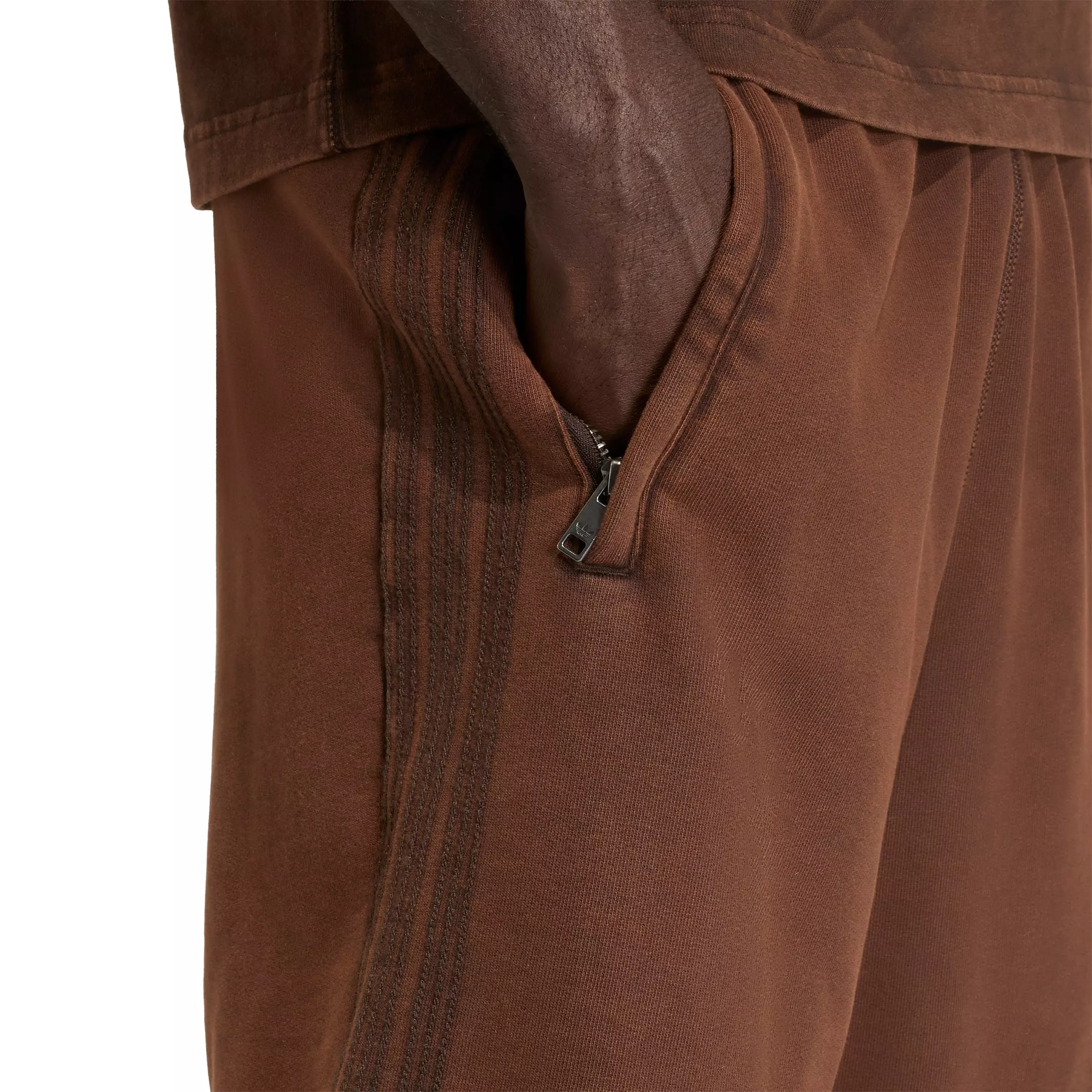 adidas Originals Men's Premium Essentials Retro Washed Shorts - Brown - BROWN