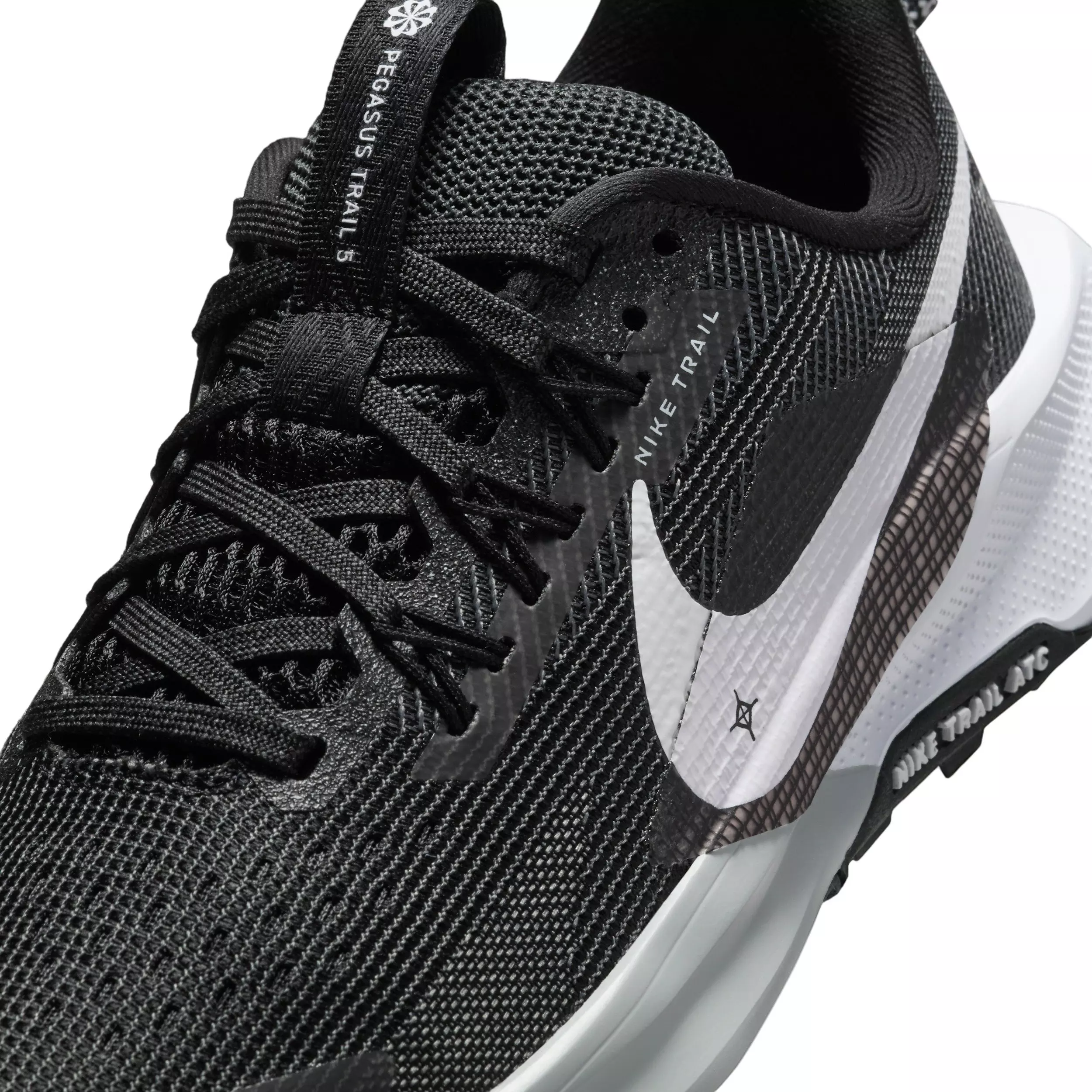 Nike Pegasus Trail 5 "Black/Anthracite/Wolf Grey/White" Grade School Boys' Trail Running Shoe - BLACK/ANTHRACITE/GREY/WHITE
