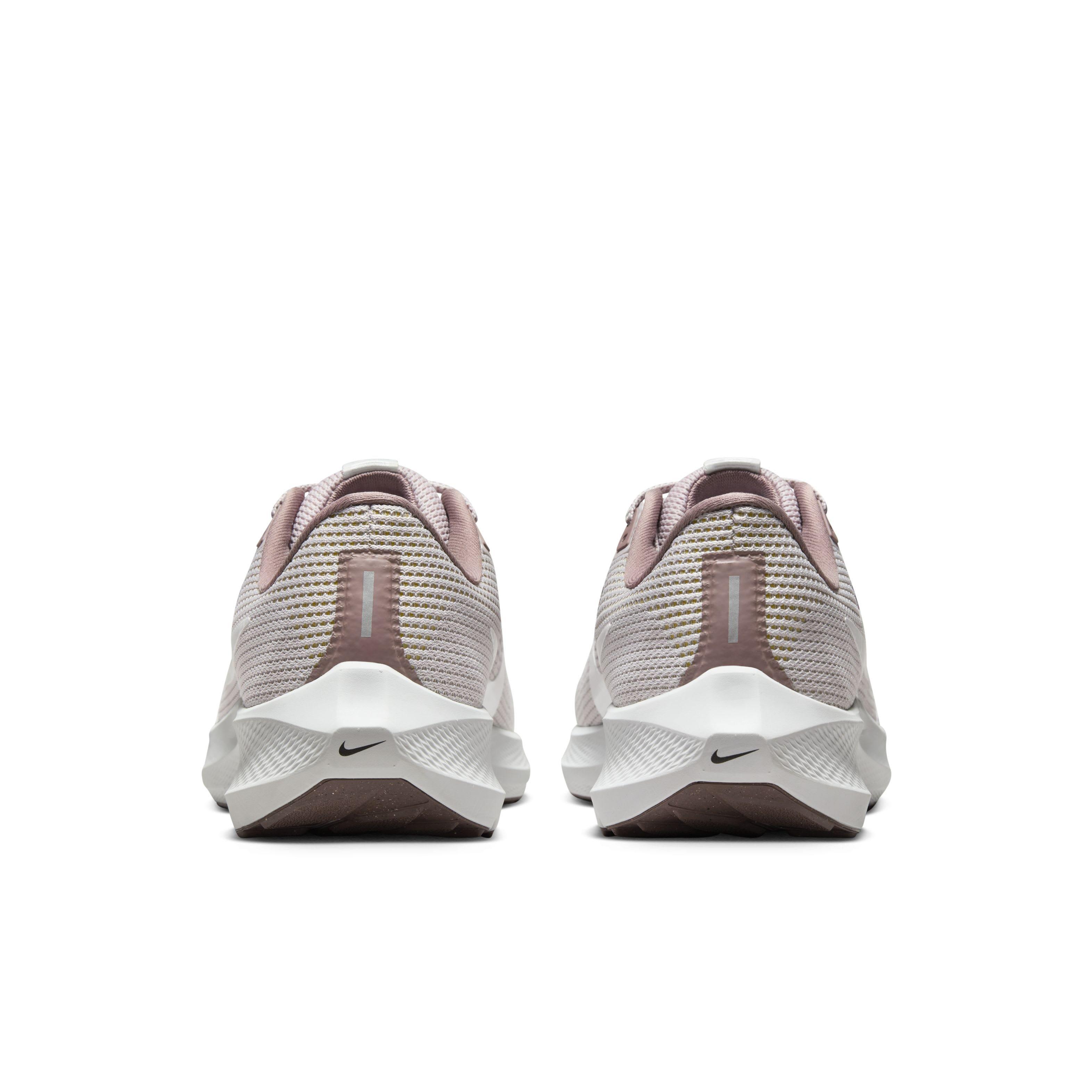 Nike Pegasus 40 "Platinum Violet/Smokey Mauve/Saturn Gold/Summit White" Women's Wide Running Shoe - VIOLET/MAUVE/GOLD/WHITE Thumbnail View 5