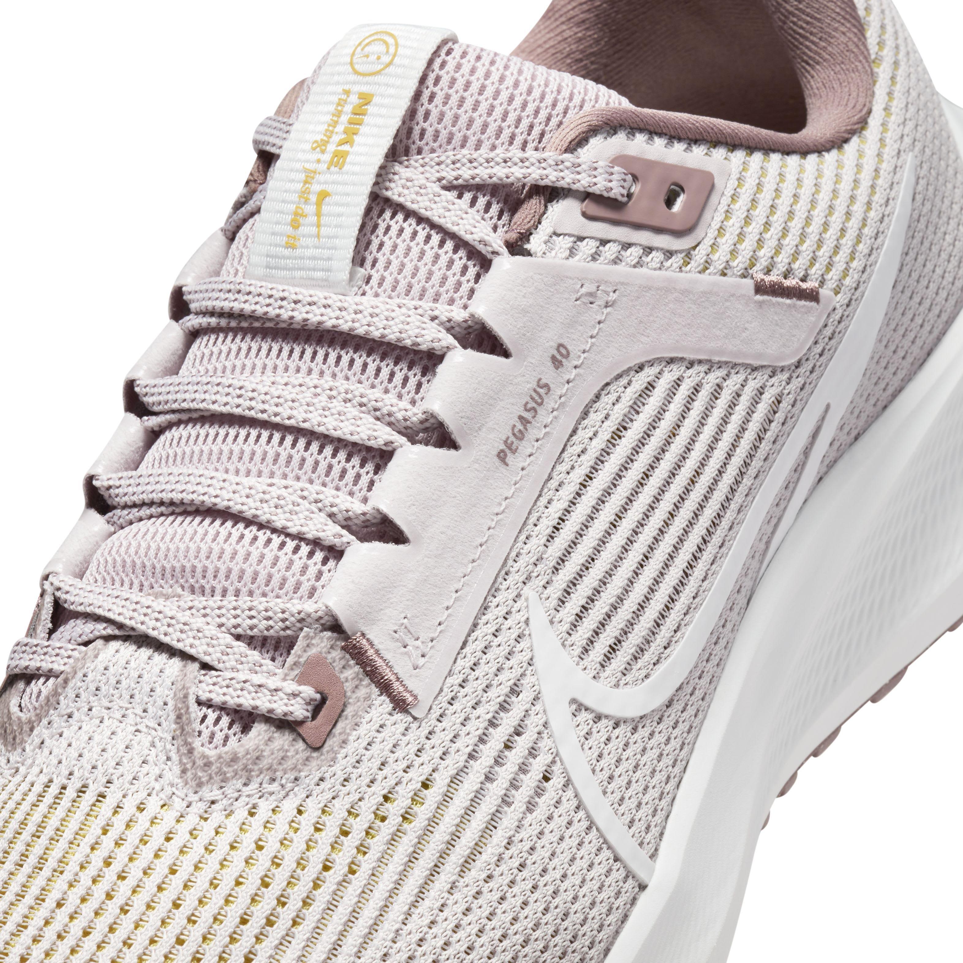 Nike Pegasus 40 "Platinum Violet/Smokey Mauve/Saturn Gold/Summit White" Women's Wide Running Shoe - VIOLET/MAUVE/GOLD/WHITE Thumbnail View 7