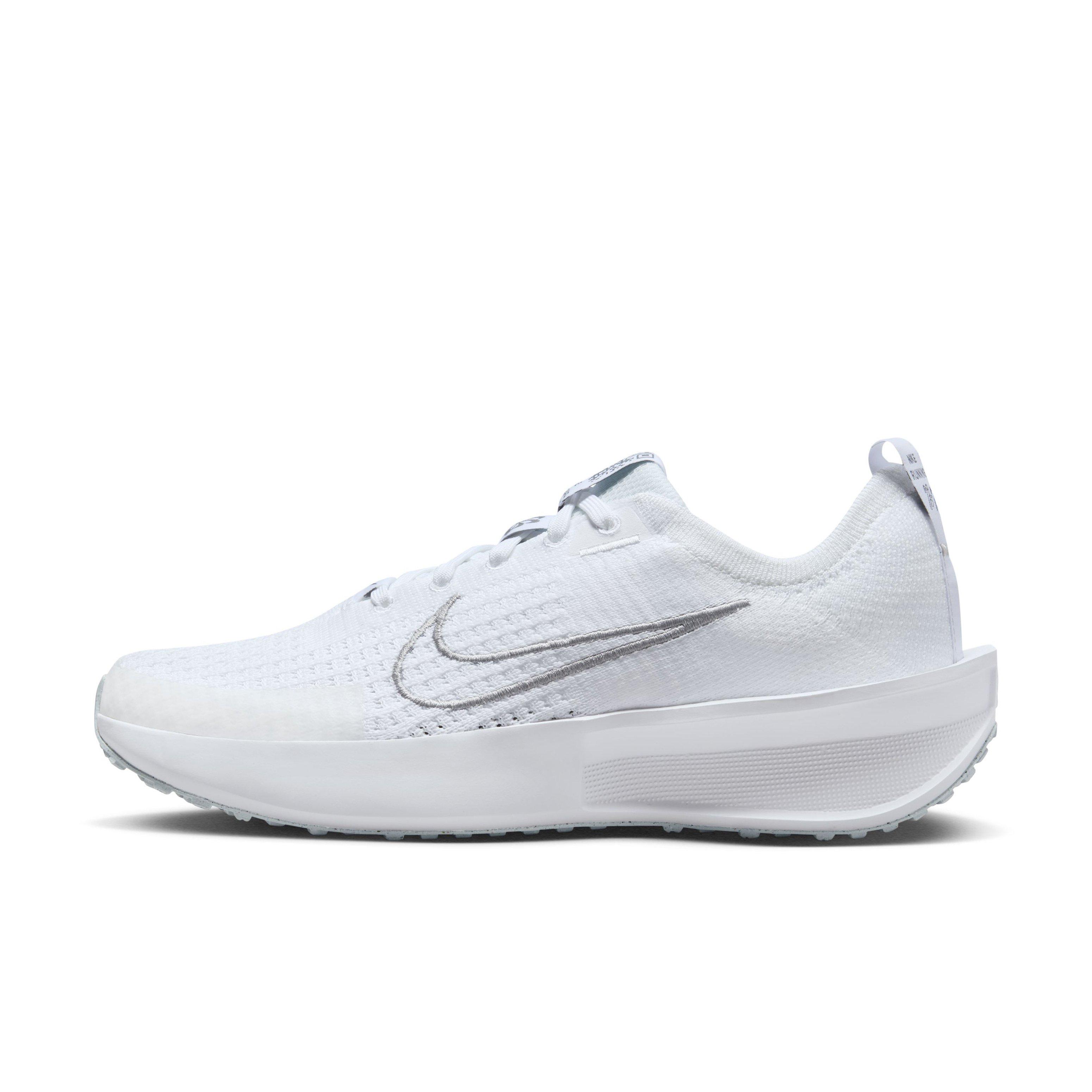 Nike Interact Run "White/Pure Platinum/Metallic Silver" Women's Running Shoe - WHITE/PLATINUM/SILVER Thumbnail View 2