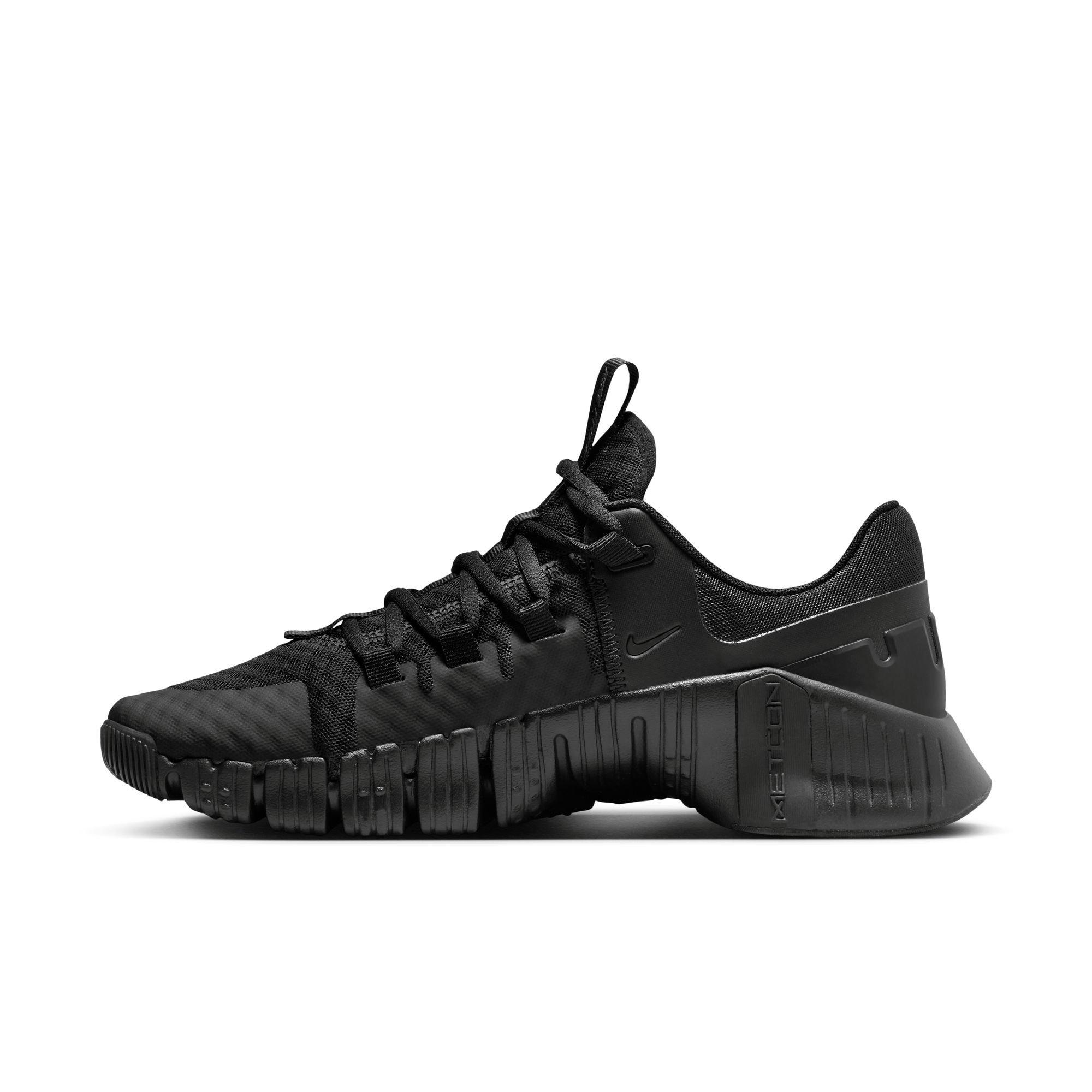 Nike metcon sales all black