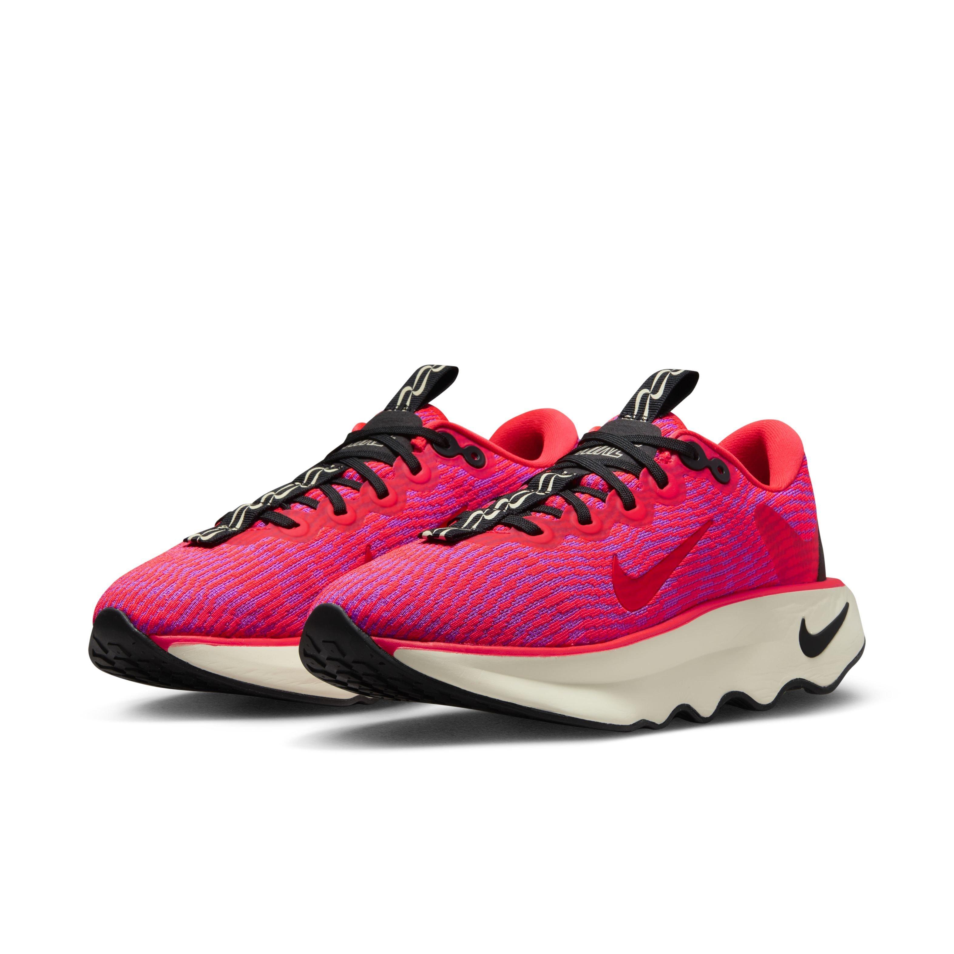 Nike Motiva "Bright Crimson/Fuchsia Dream/Black/Bright Crimson" Women's Walking Shoe - CRIMSON/FUCHSIA/BLACK/CRIMSON Thumbnail View 3