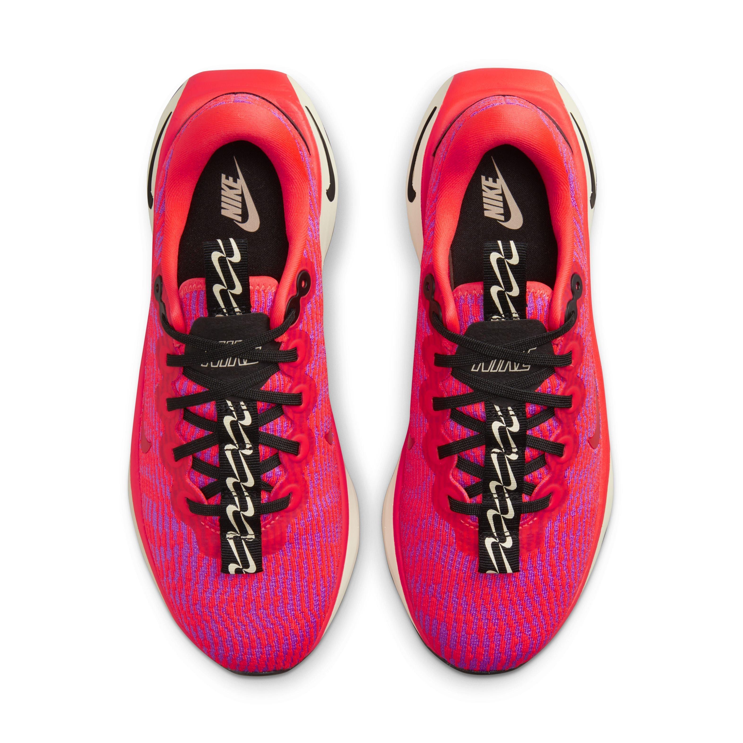 Nike Motiva "Bright Crimson/Fuchsia Dream/Black/Bright Crimson" Women's Walking Shoe - CRIMSON/FUCHSIA/BLACK/CRIMSON Thumbnail View 4