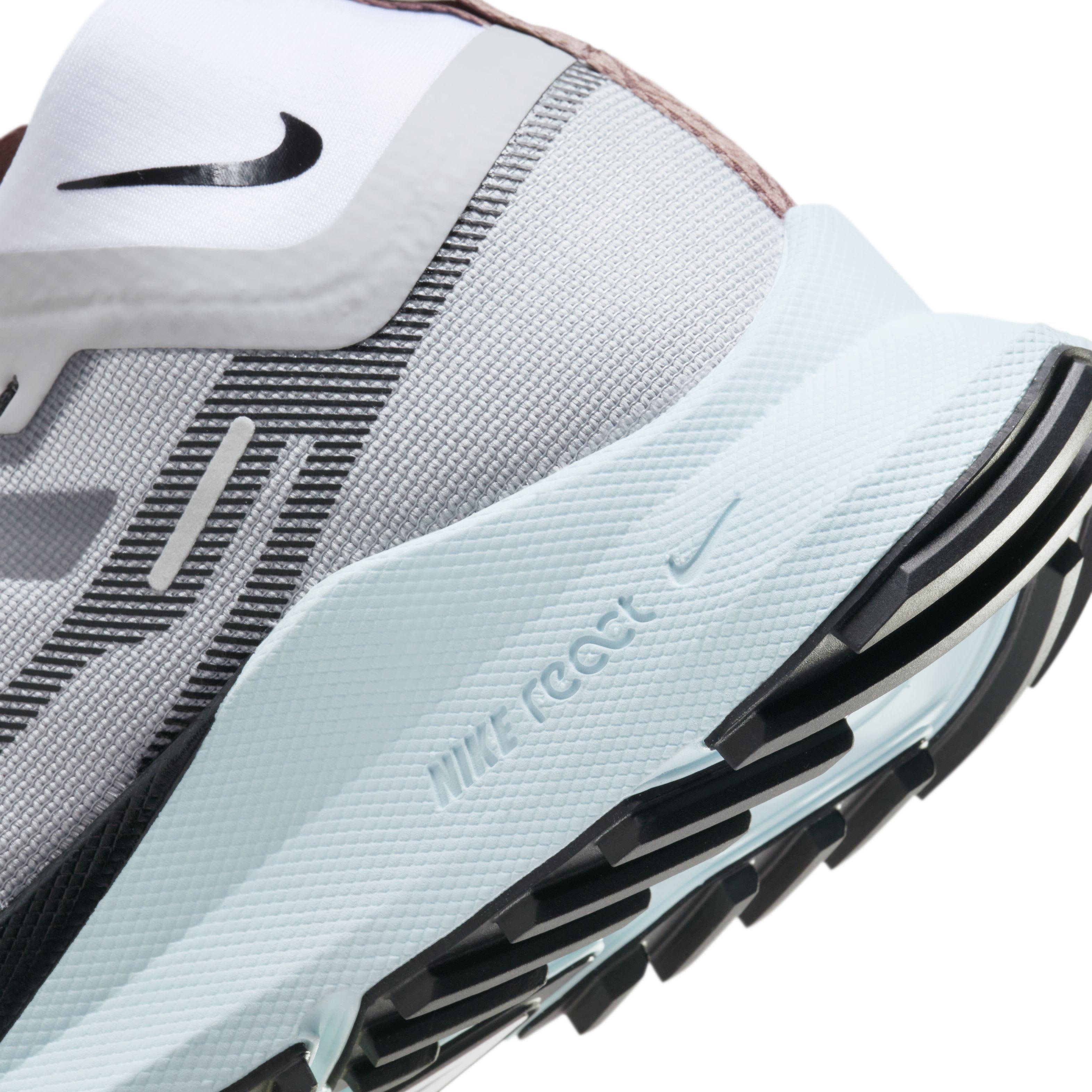 Nike Pegasus Trail 4 GORE-TEX "Light Smoke Grey/Glacier Blue/Football Grey/Black" Women's Trail Running Shoe - LT GREY/BLUE/GREY/BLACK Thumbnail View 8