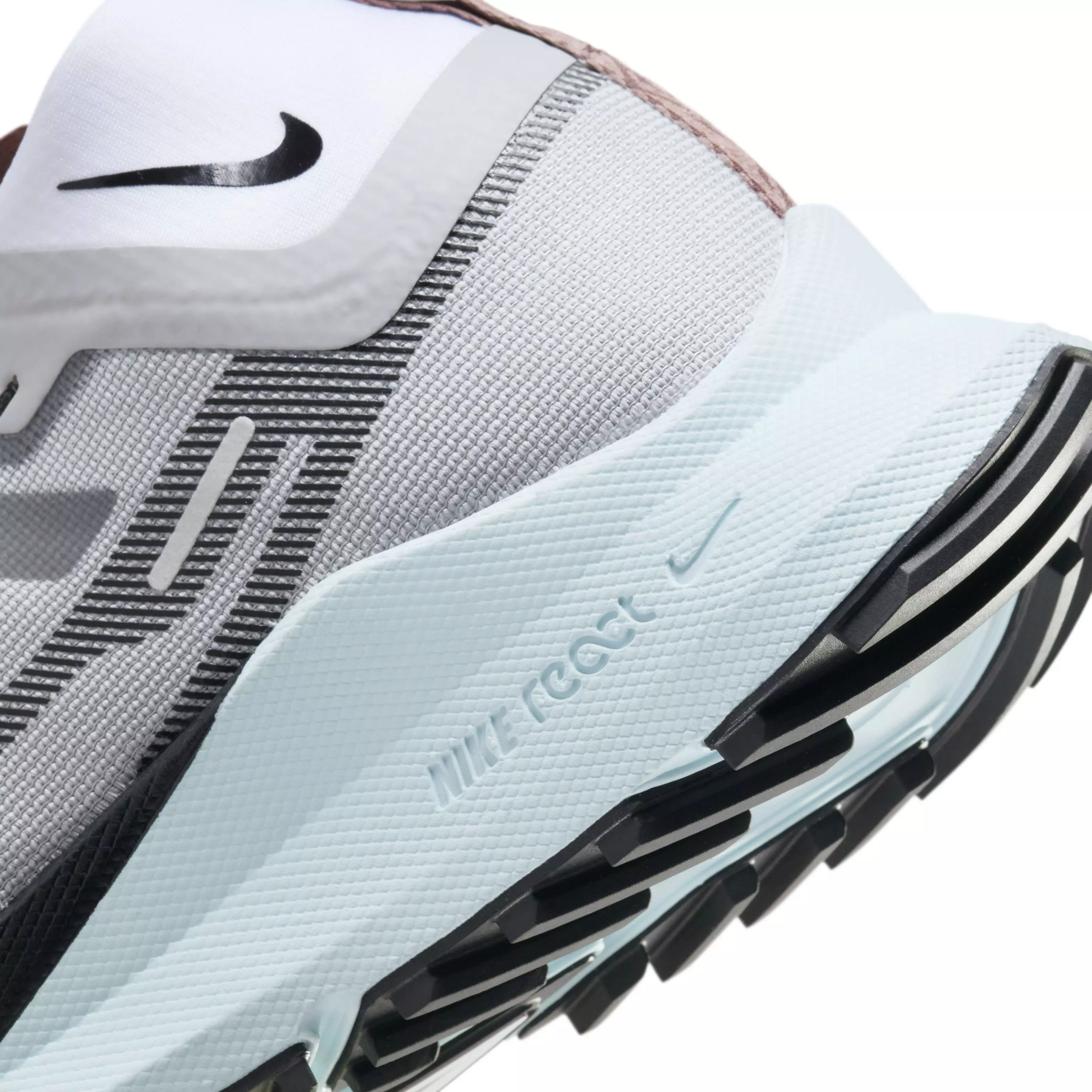 Nike Pegasus Trail 4 GORE-TEX "Light Smoke Grey/Glacier Blue/Football Grey/Black" Women's Trail Running Shoe - LT GREY/BLUE/GREY/BLACK