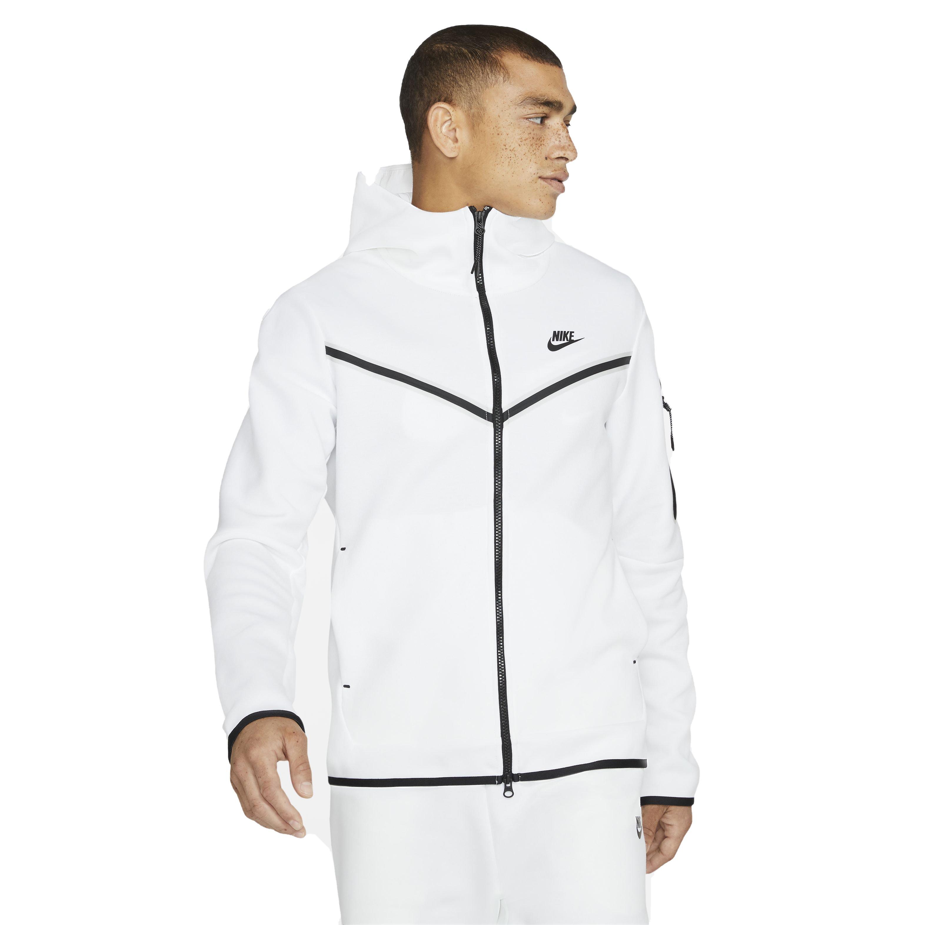 Nike fleece 2025 suit mens