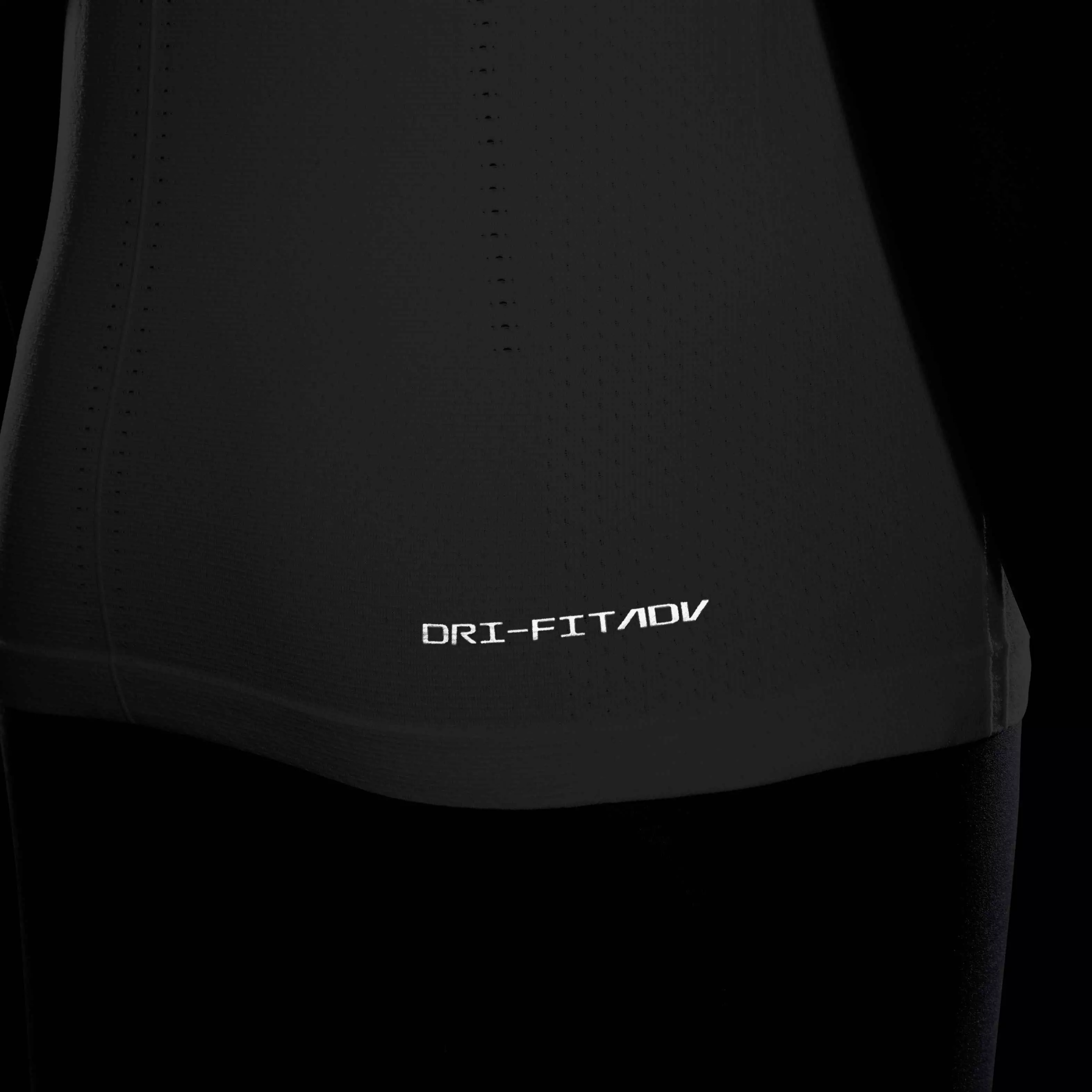 Nike Women's Dri-FIT ADV Aura Slim-Fit Tank - BLACK