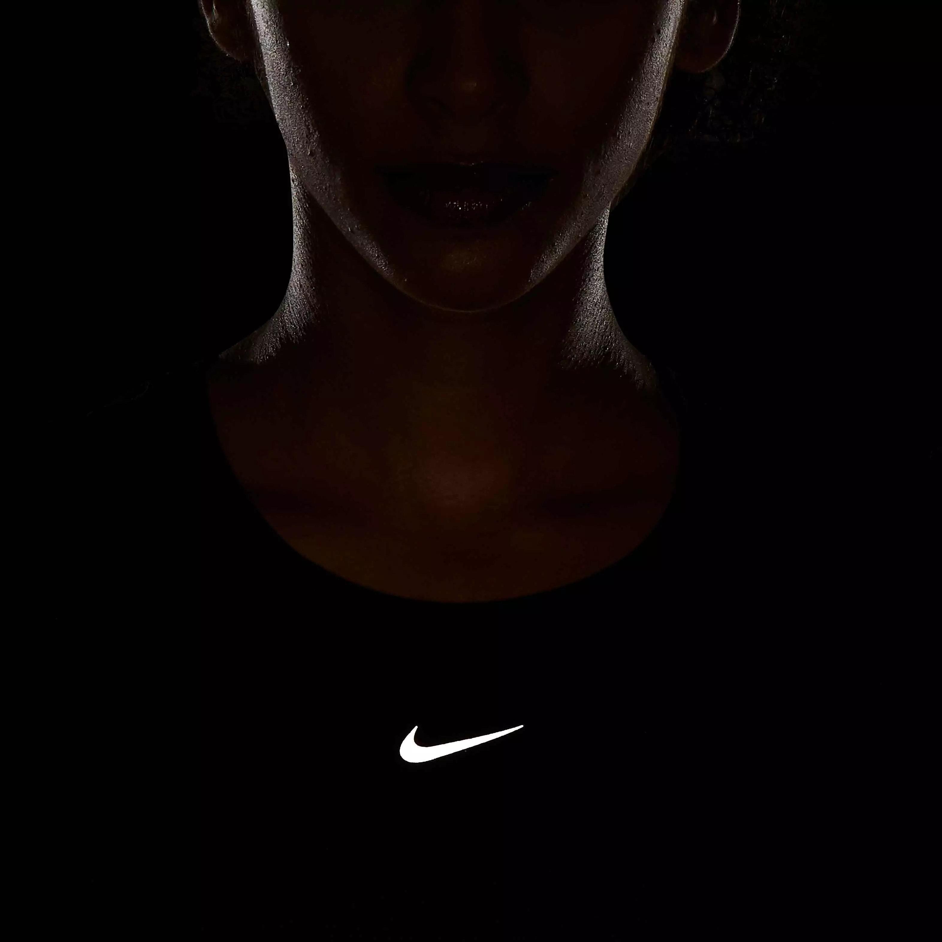 Nike Women's Dri-FIT ADV Aura Slim-Fit Short-Sleeve Top - BLACK