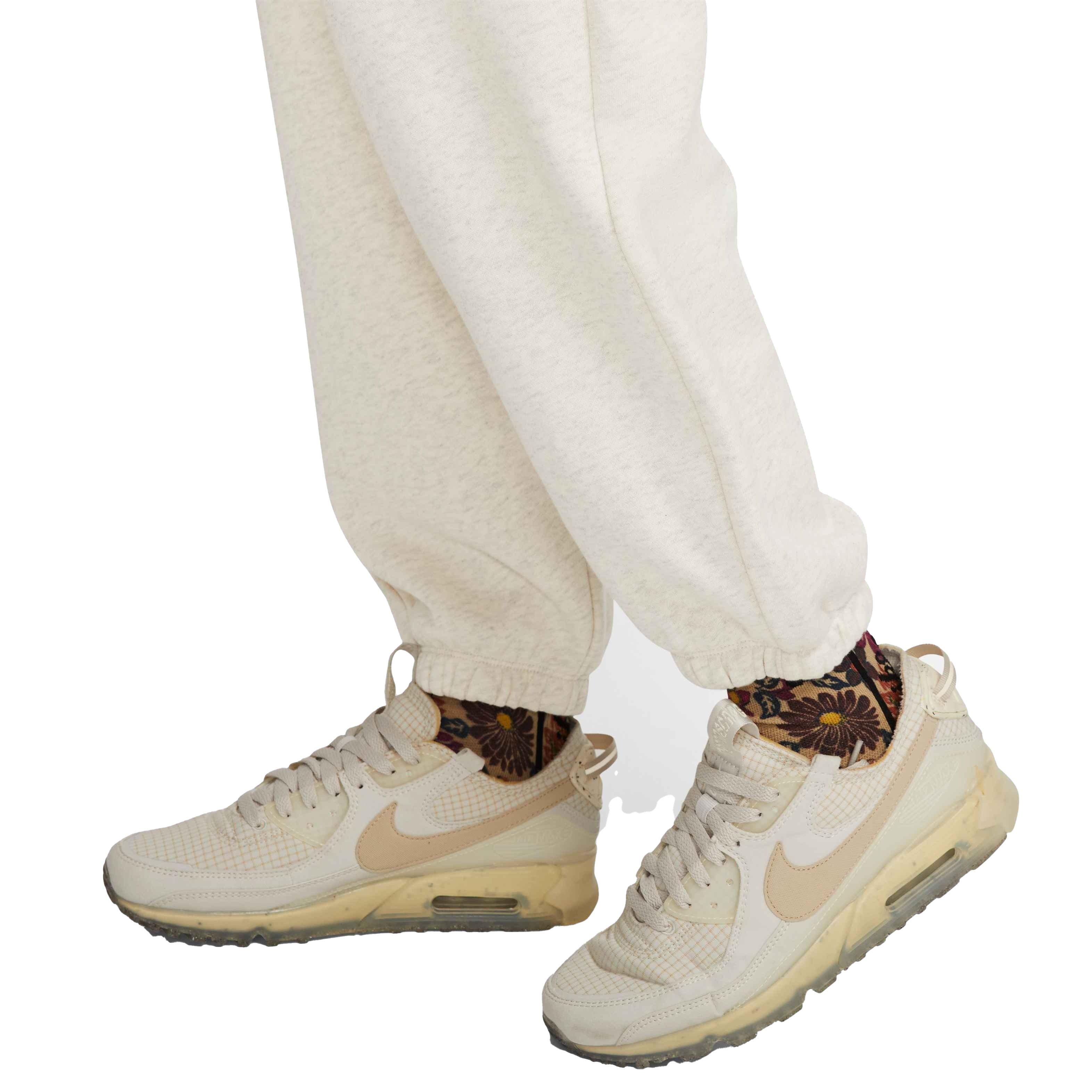 Nike Women's Sportswear Club Fleece Mid-Rise Cargo Pants - BROWN Thumbnail View 5