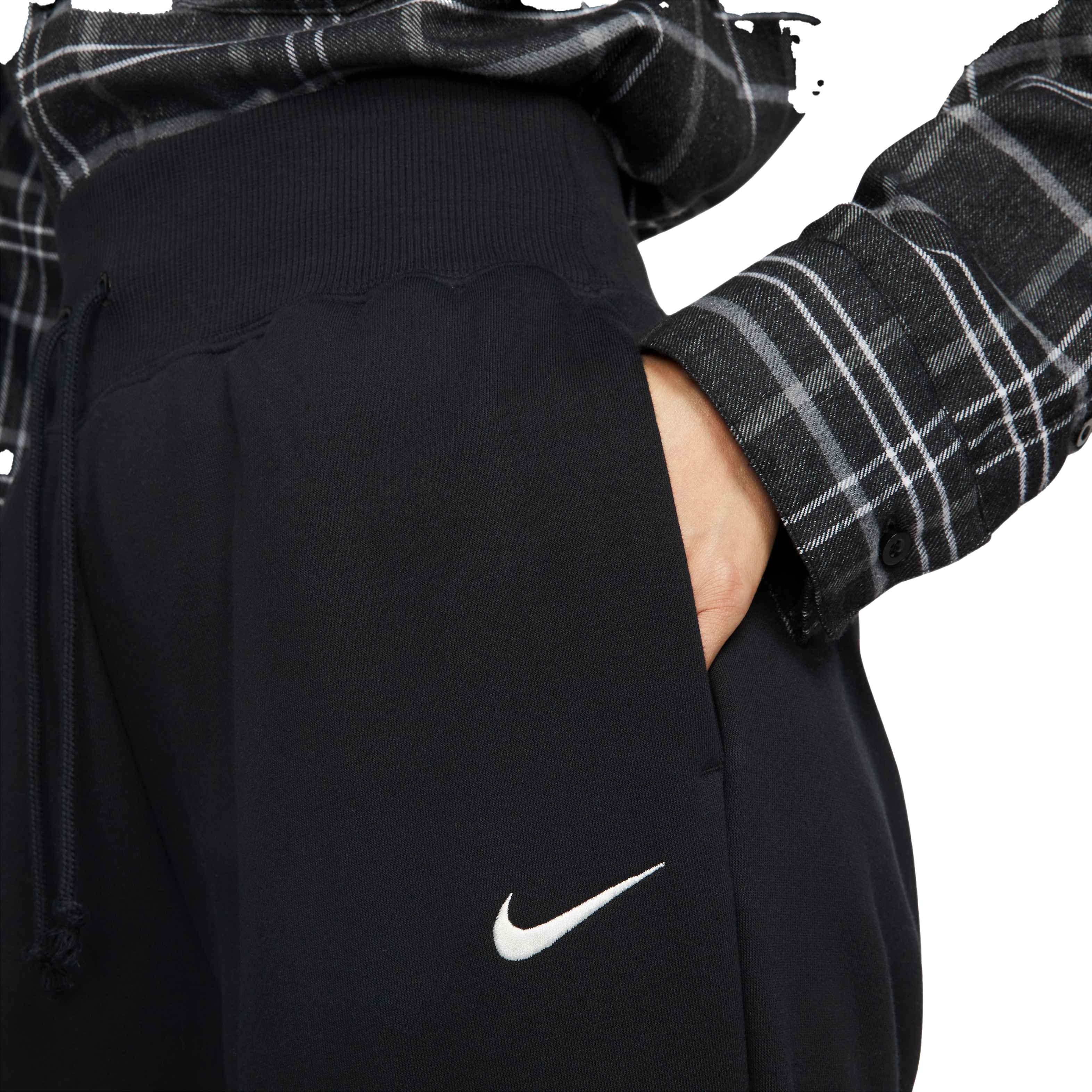 Nike Women's Sportswear Phoenix Fleece High-Waisted Oversized Sweatpants - BLACK Thumbnail View 3