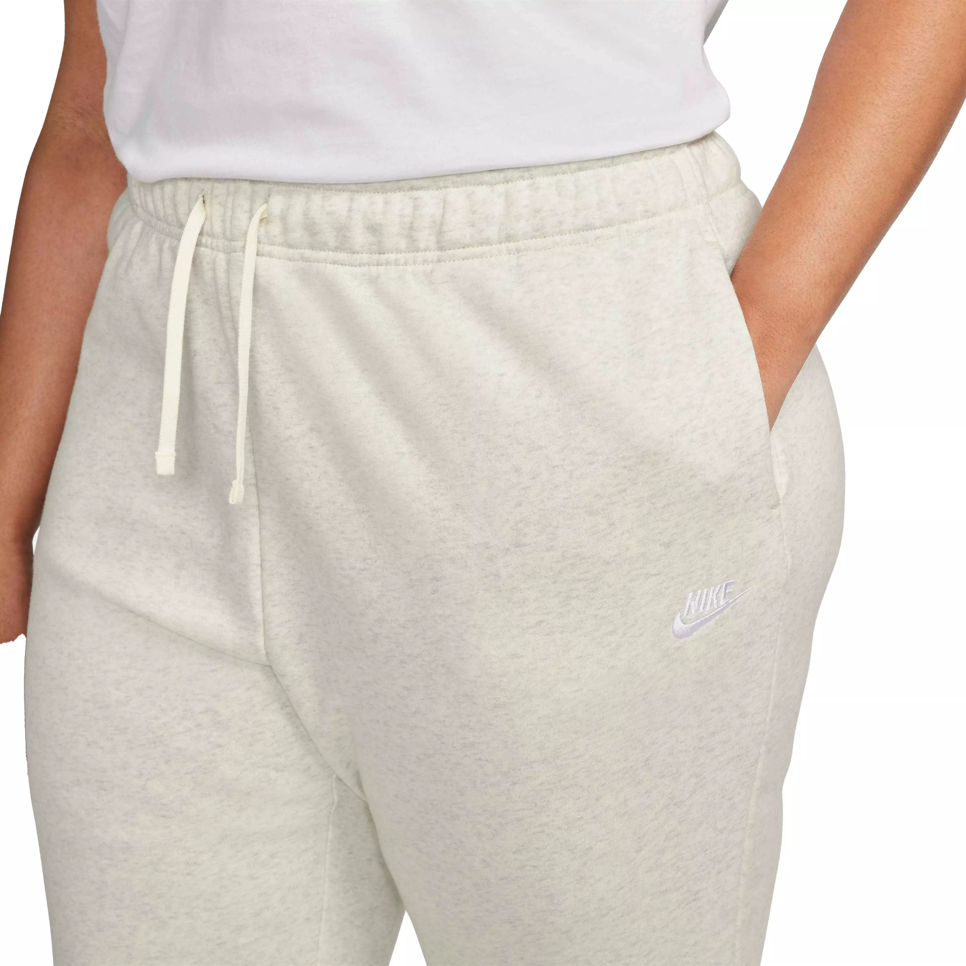 Nike Women's Sportswear Mid-Rise Club Fleece Joggers - BROWN