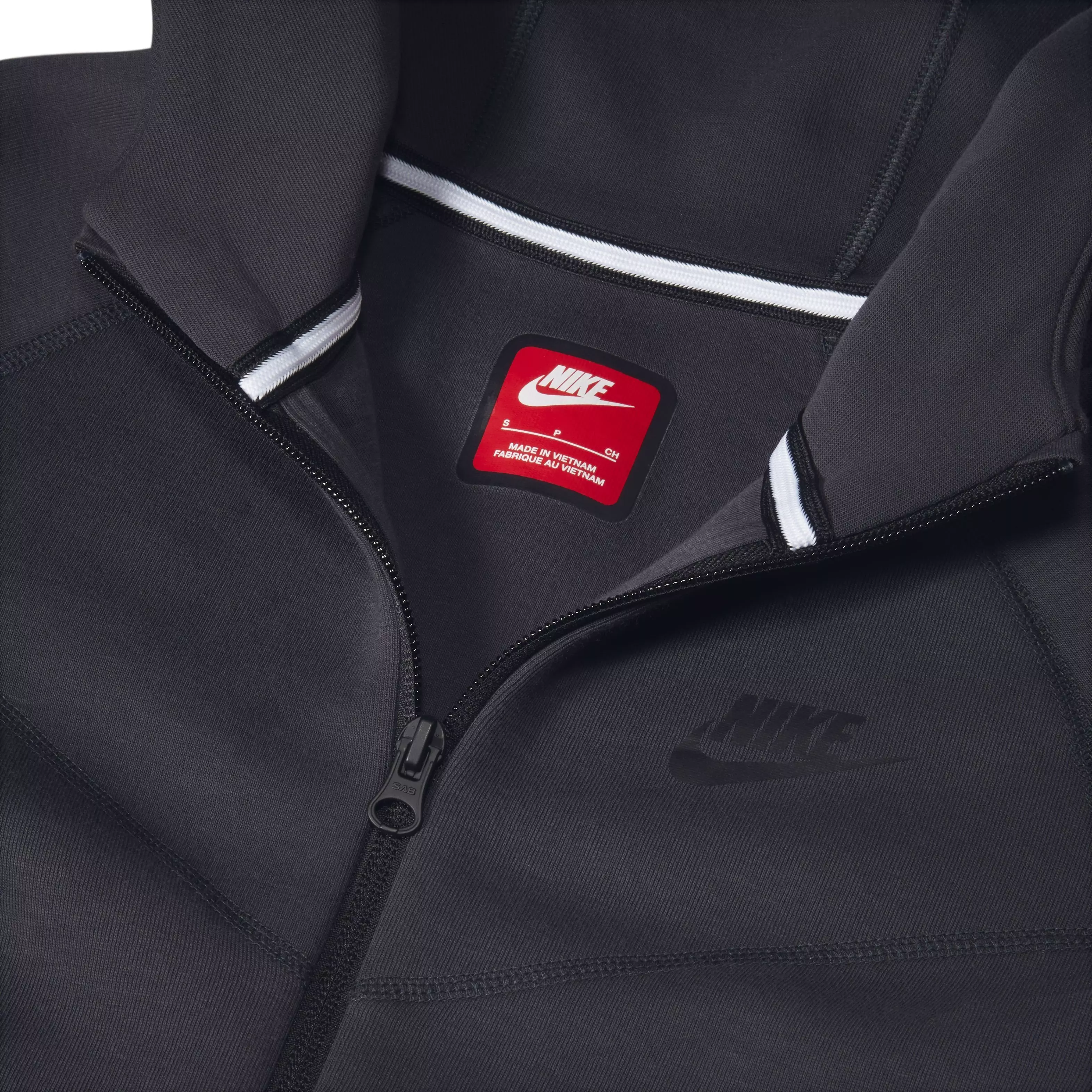 Nike Big Boys' Sportswear Full-Zip Tech Fleece Jacket - Dark Grey - DARK GREY