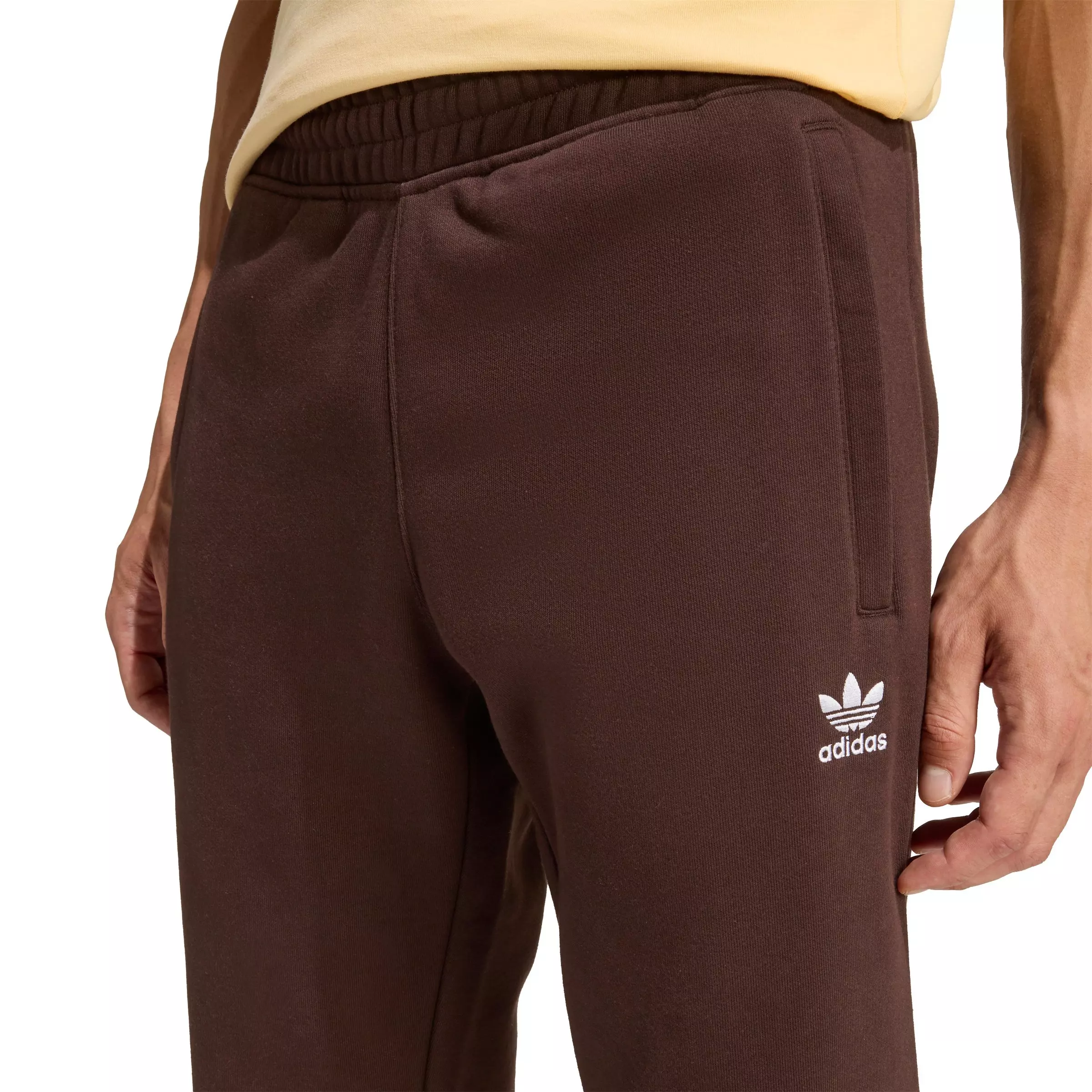 adidas Originals Men's Trefoil Essentials Pants - Coffee - COFFEE