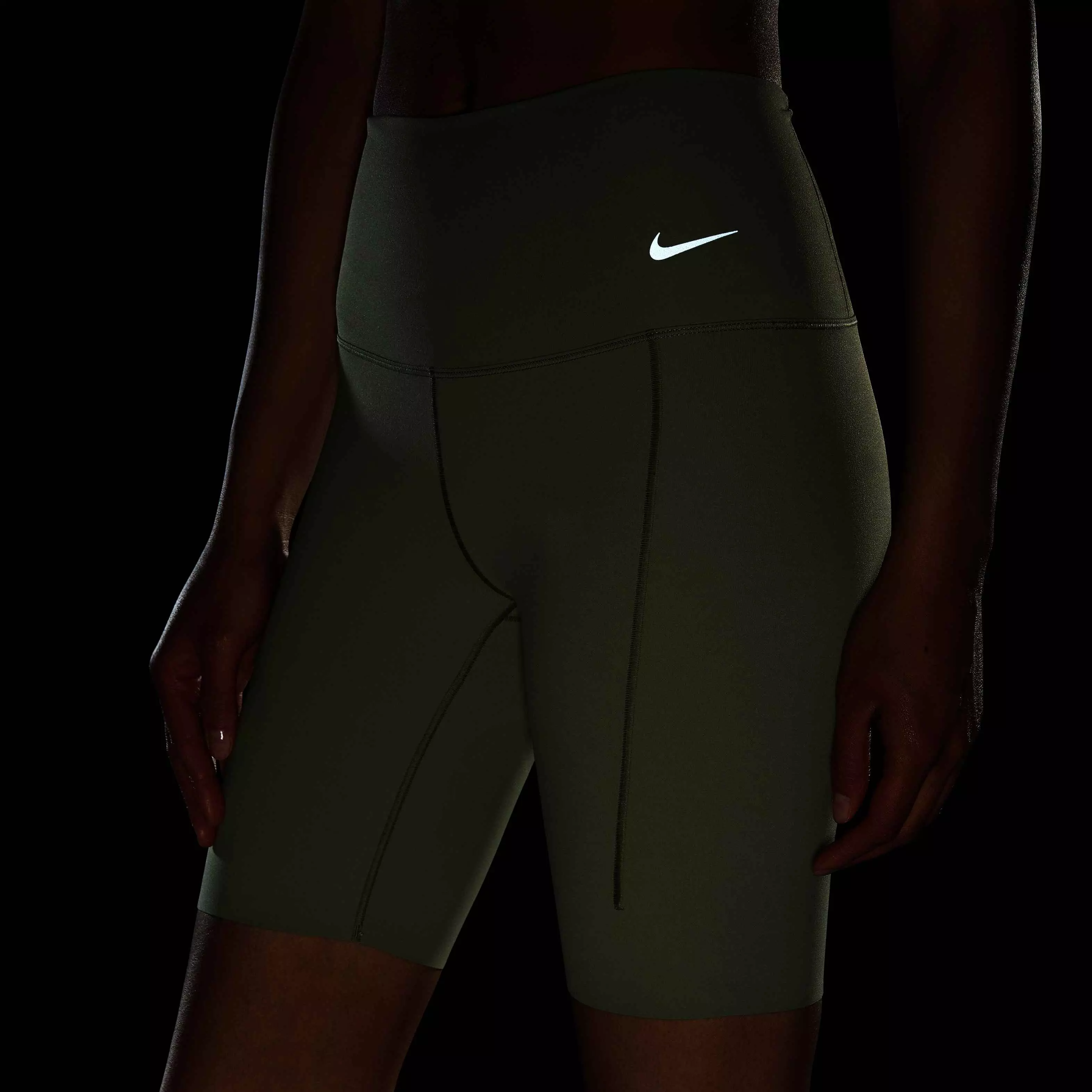 Nike Women's Dri-FIT Zenvy Gentle-Support High-Waisted 8" Shorts - GREEN