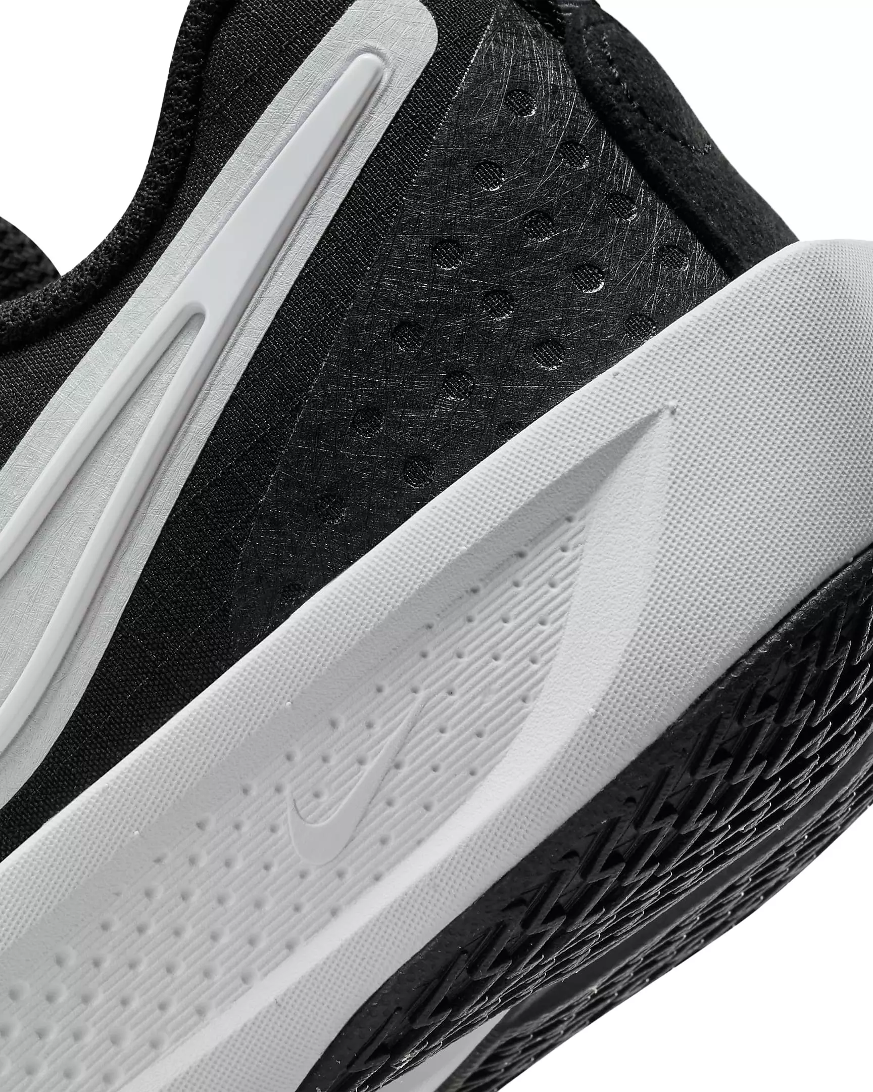 Nike G.T. Cut 3 "Black/White/Anthracite" Grade School Boys' Basketball Shoe - BLACK/WHITE/ANTHRACITE