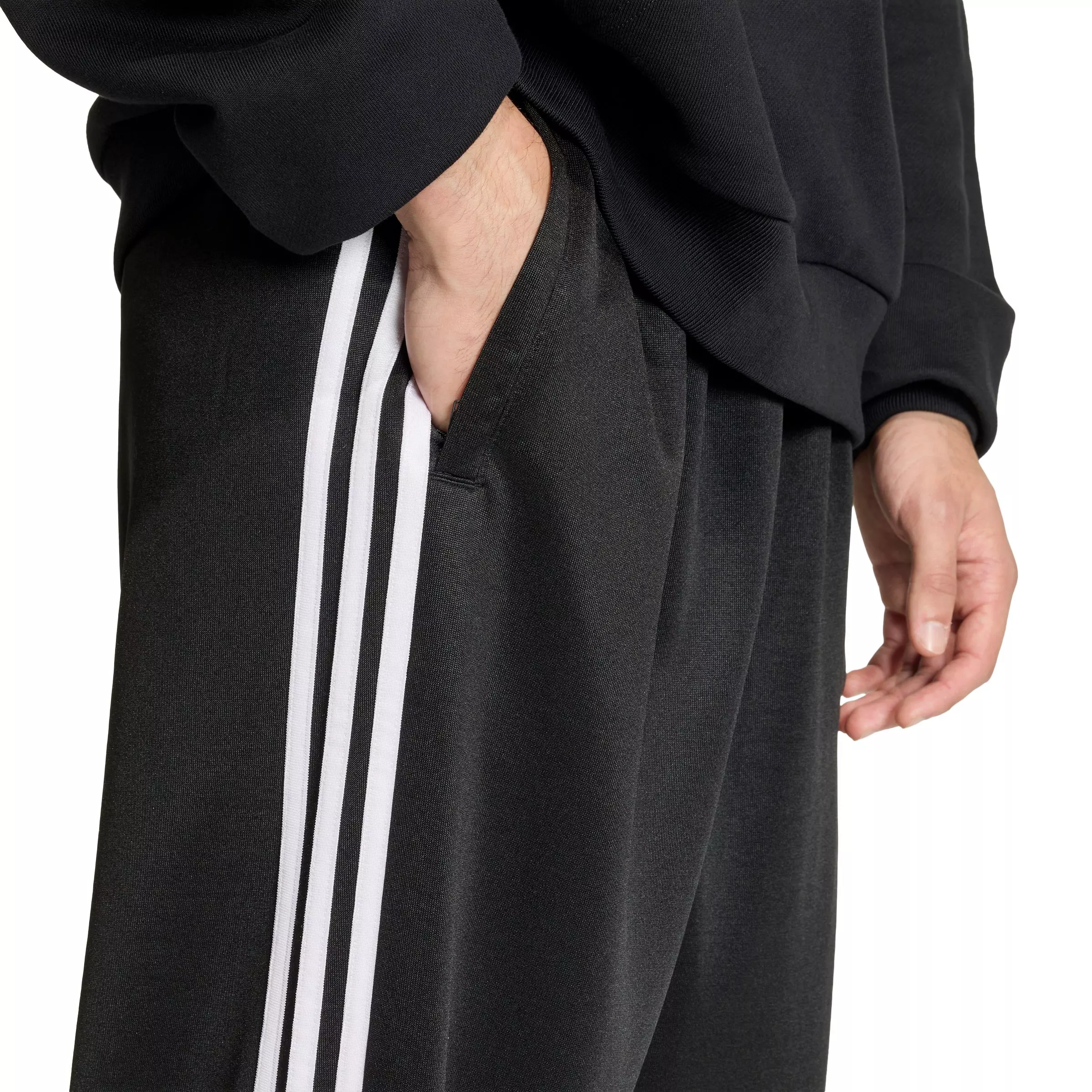 adidas Originals Men's Adicolor Loose Trackpants - Black - BLACK