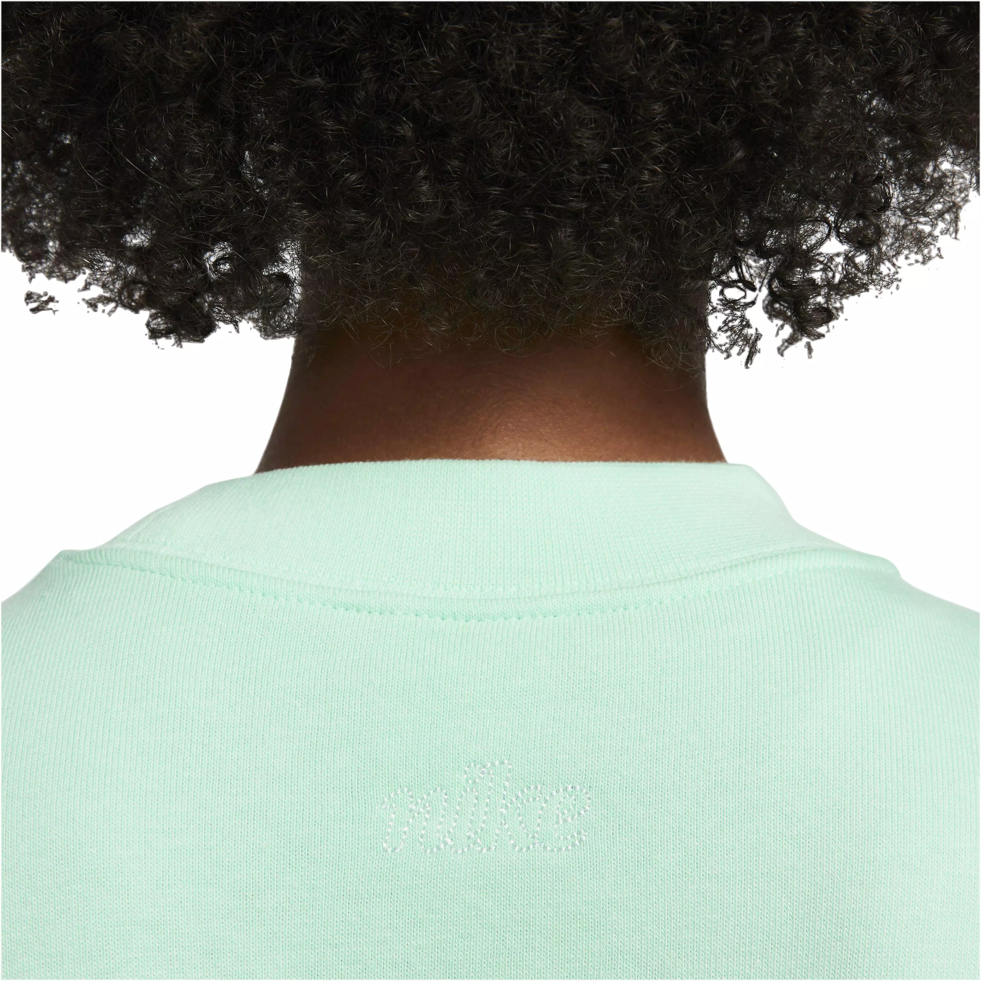 Nike Women's Dri-FIT Gt Fit Graphic Crewneck Sweatshirt - GREEN