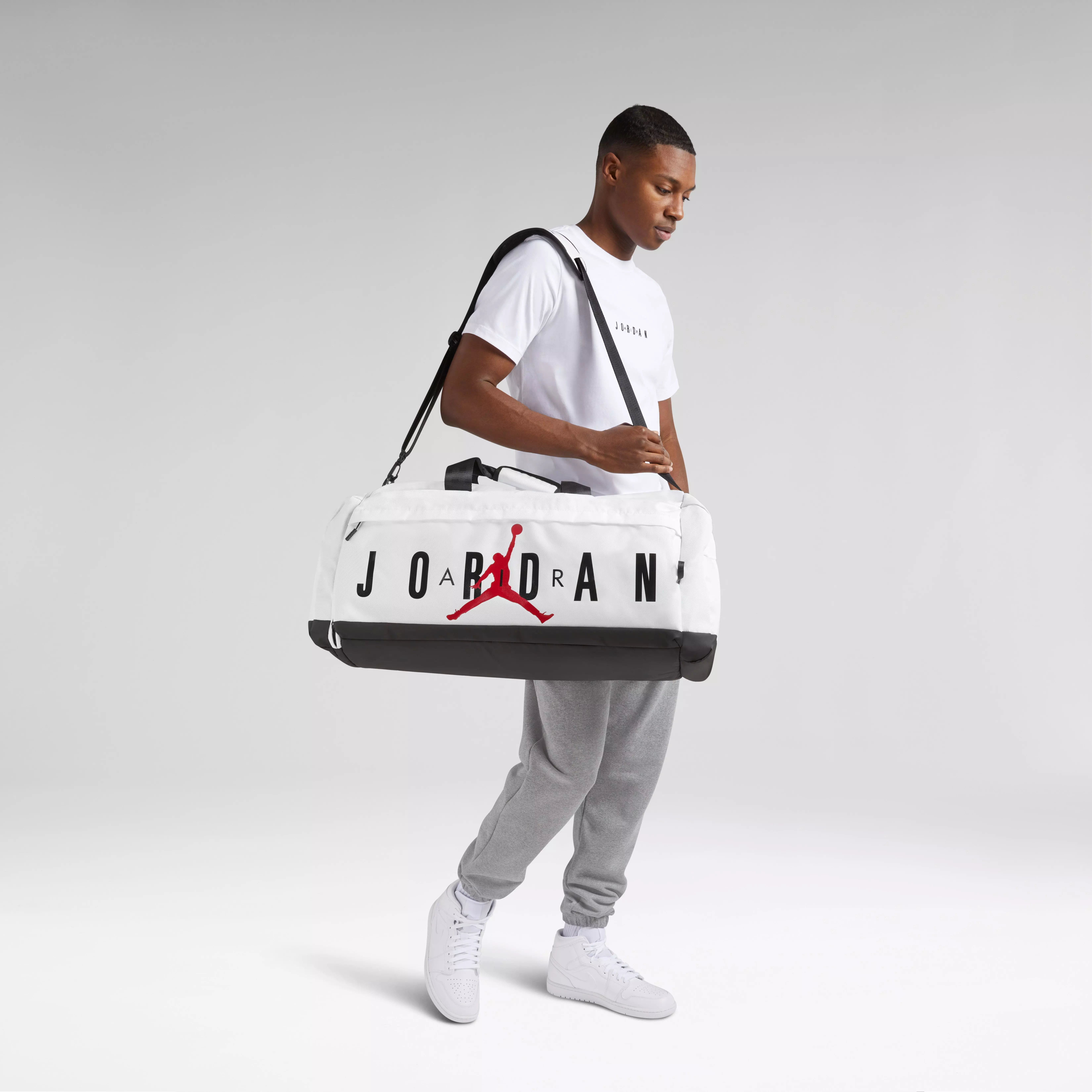 Air Jordan Duffle Bag - Large - WHITE