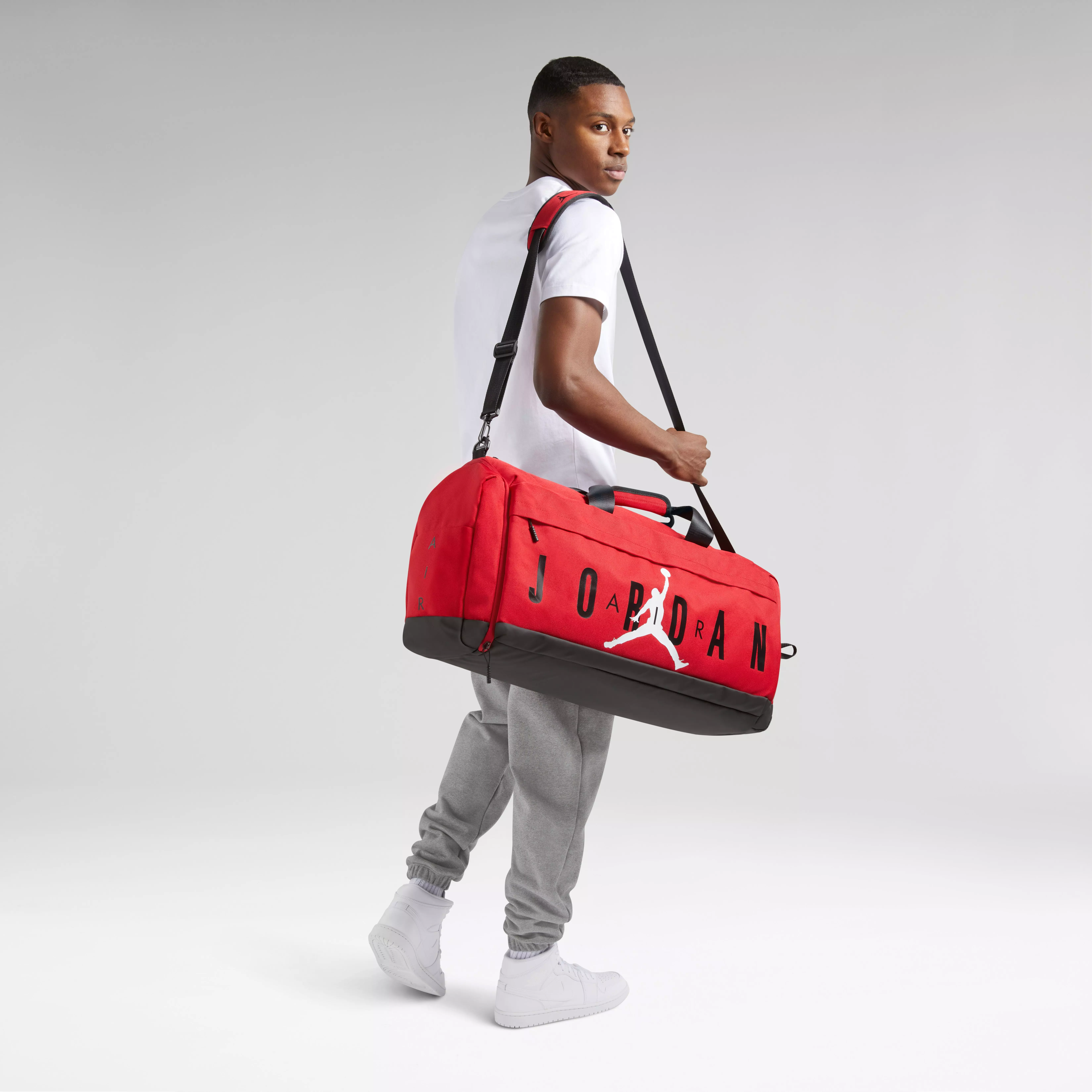 Air Jordan Duffle Bag - Large - RED