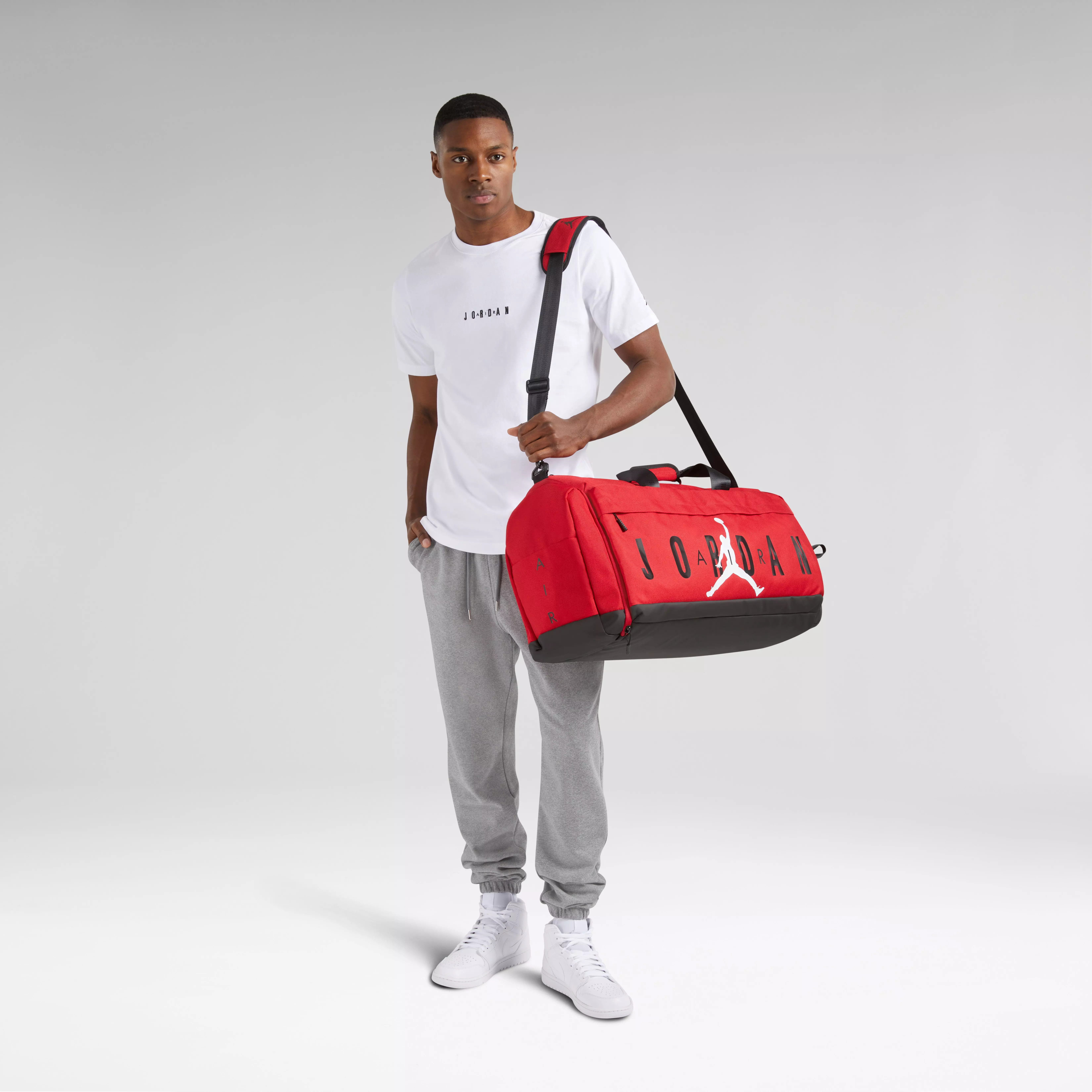 Air Jordan Duffle Bag - Large - RED