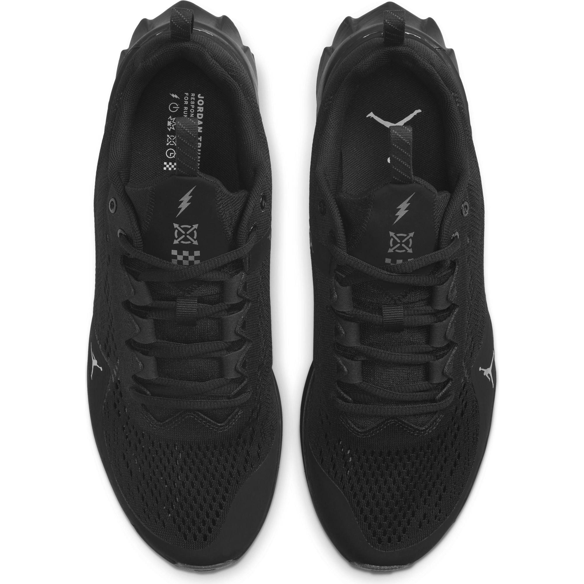 jordan zoom trunner advance review