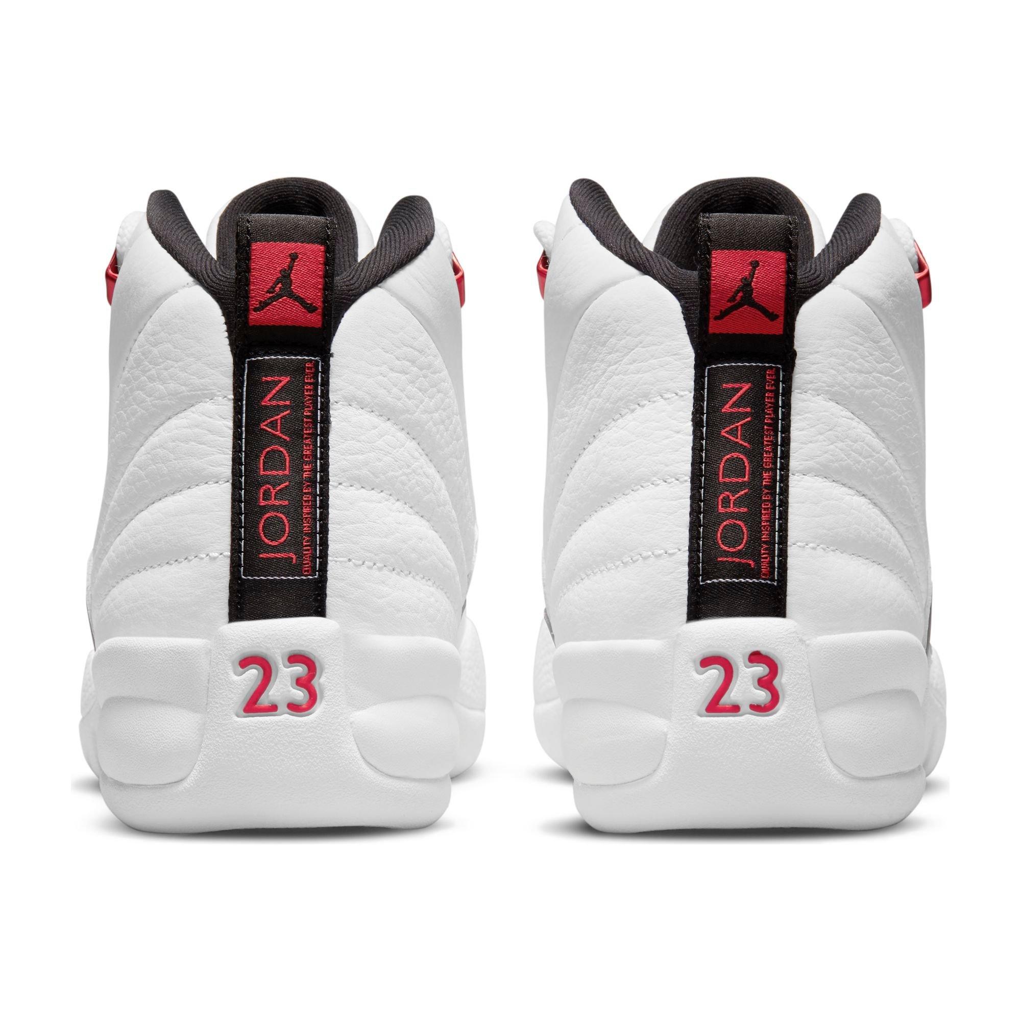 jordan retro 12 hibbett sports