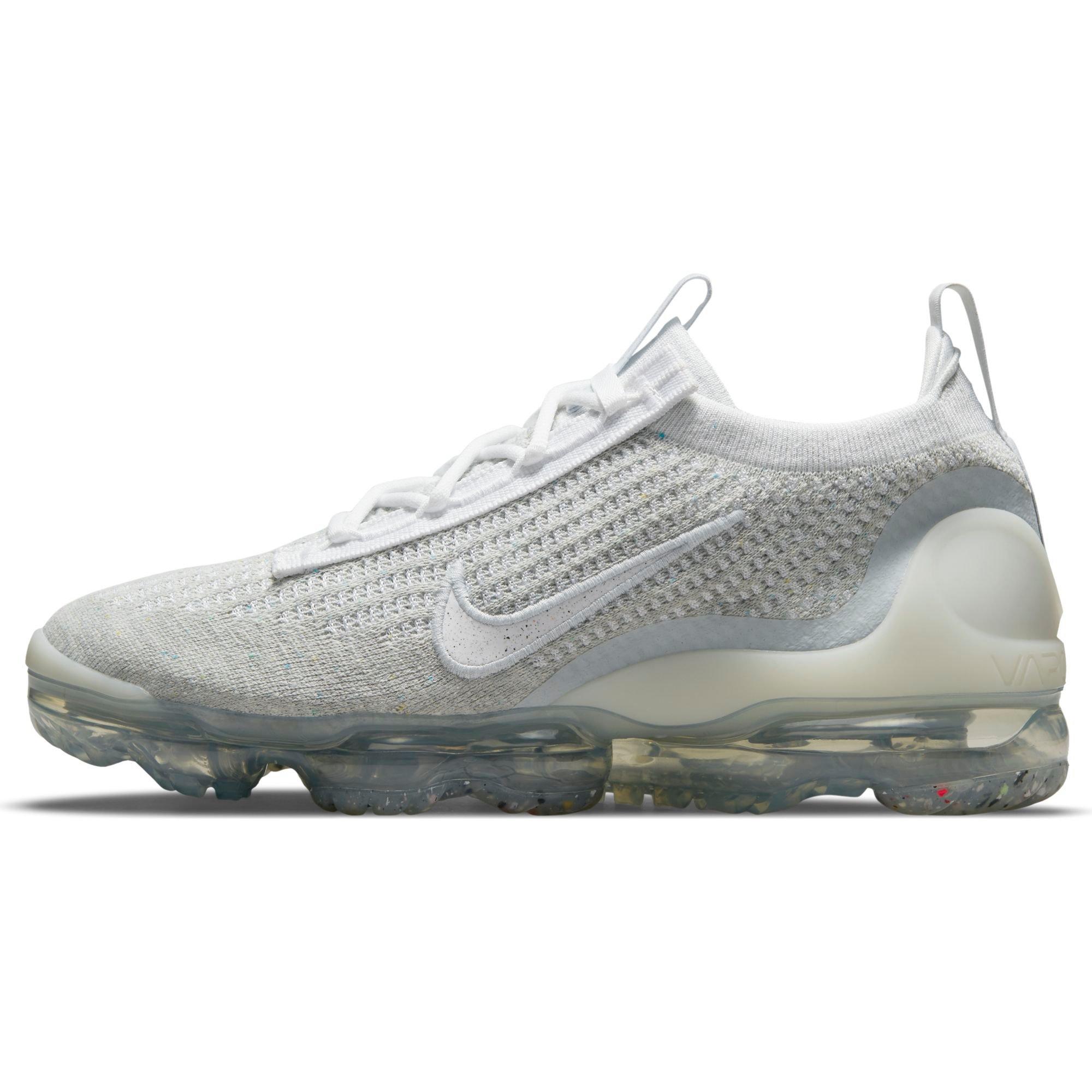 Nike Air Vapormax 2021 FK "White/Pure Platinum" Women's Shoe - WHITE/SILVER Thumbnail View 4