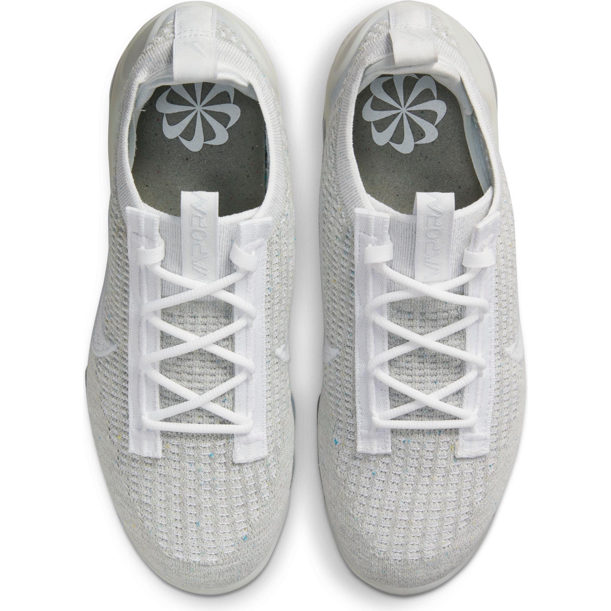 Nike Air Vapormax 2021 FK "White/Pure Platinum" Women's Shoe - WHITE/SILVER Thumbnail View 7