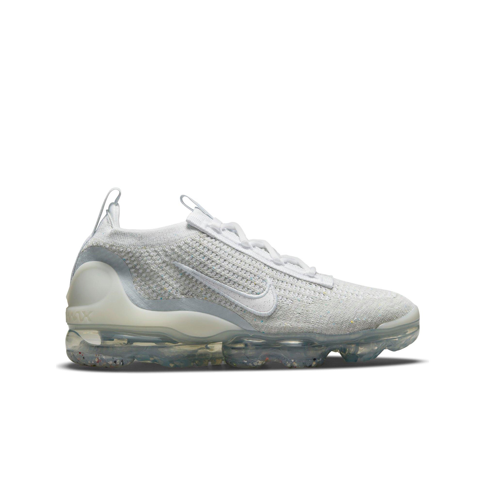 Nike Air Vapormax 2021 FK "White/Pure Platinum" Women's Shoe - WHITE/SILVER Thumbnail View 1