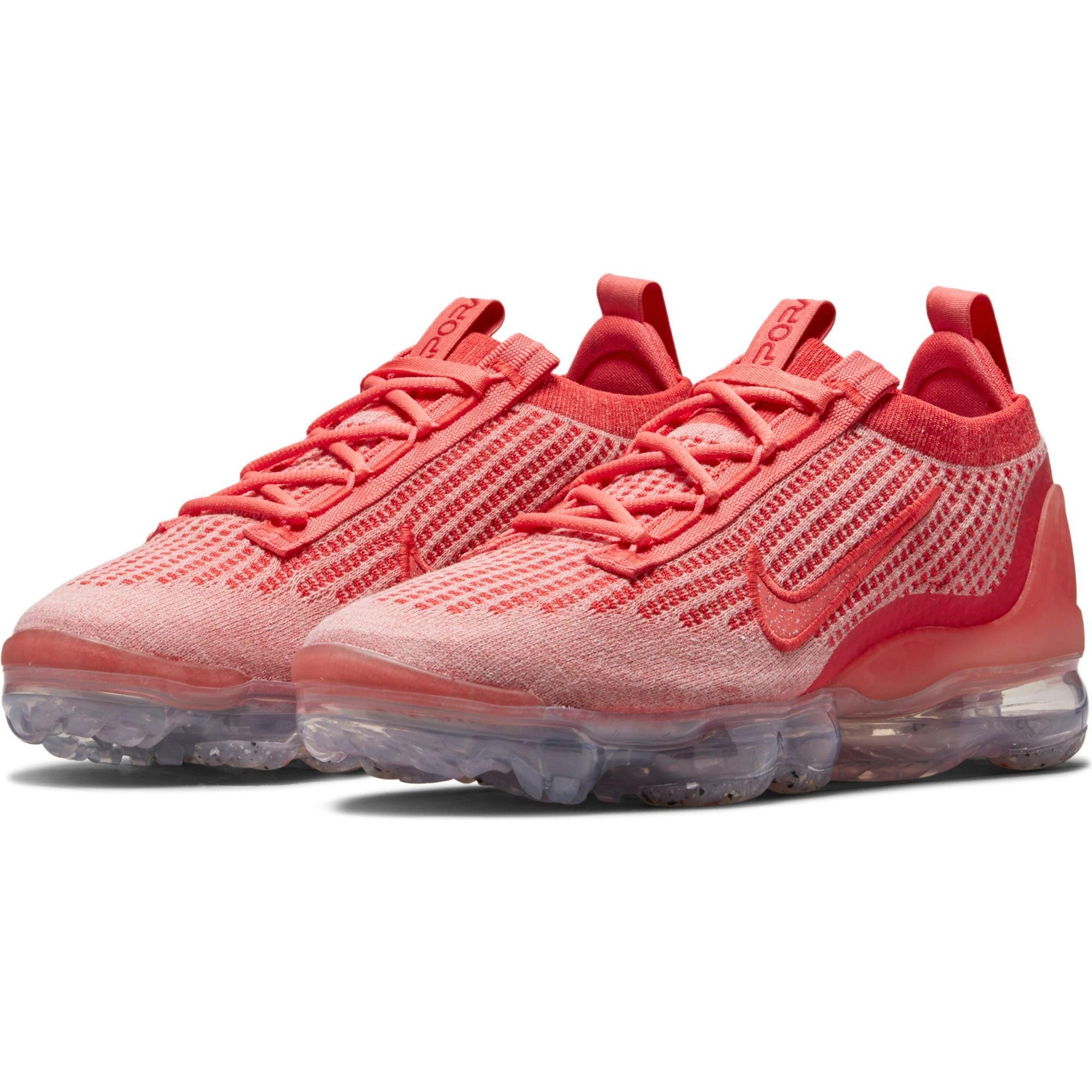 red women vapor max