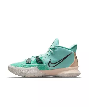 Nike Kyrie 7 Basketball Shoes in Green for Men