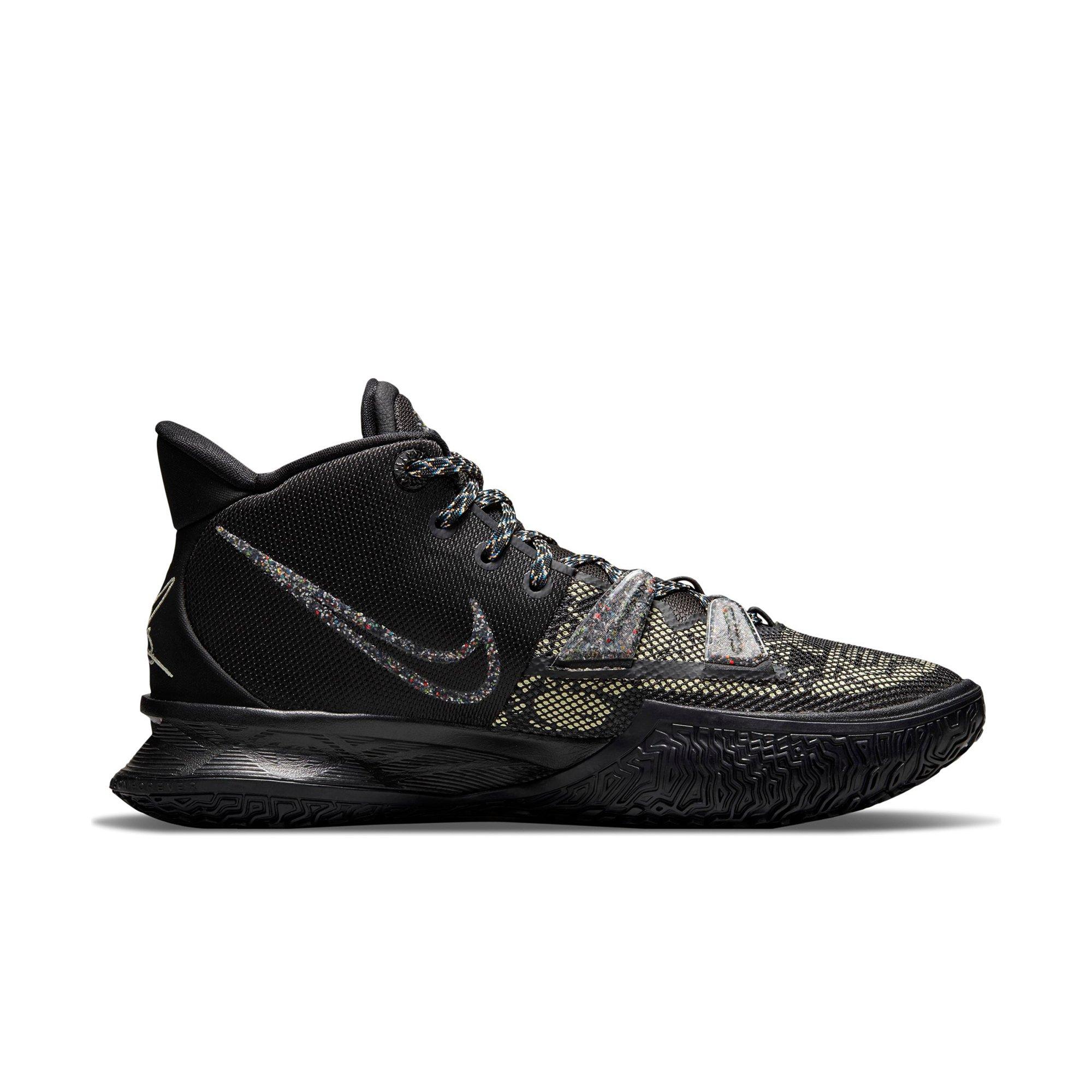 black kyrie 7s