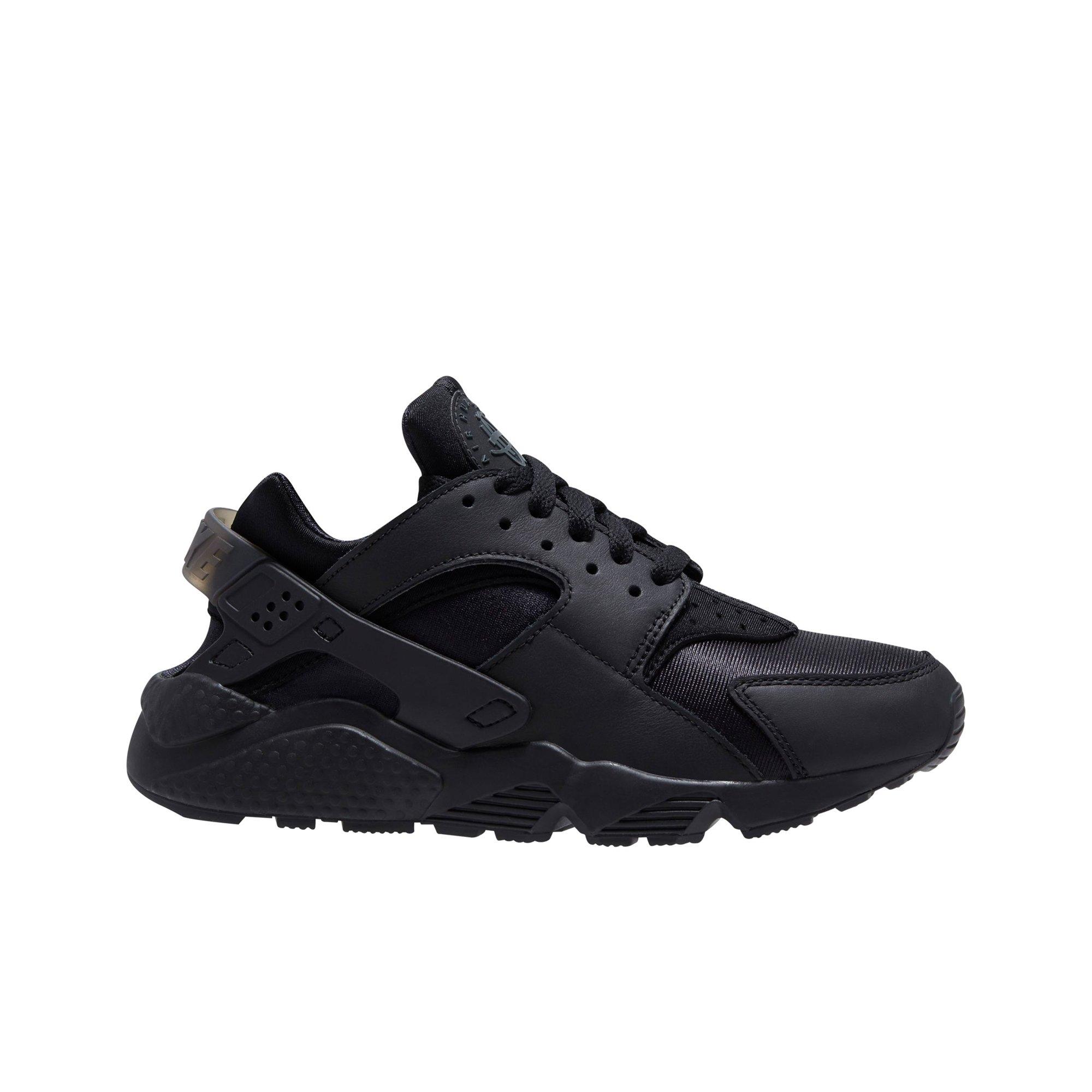 outfits with black huaraches