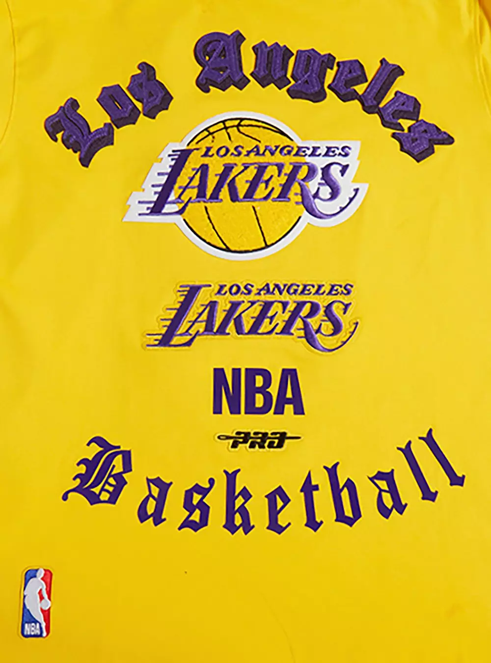 Pro Standard Men's NBA Los Angeles Lakers Old English Tee -Yellow - YELLOW
