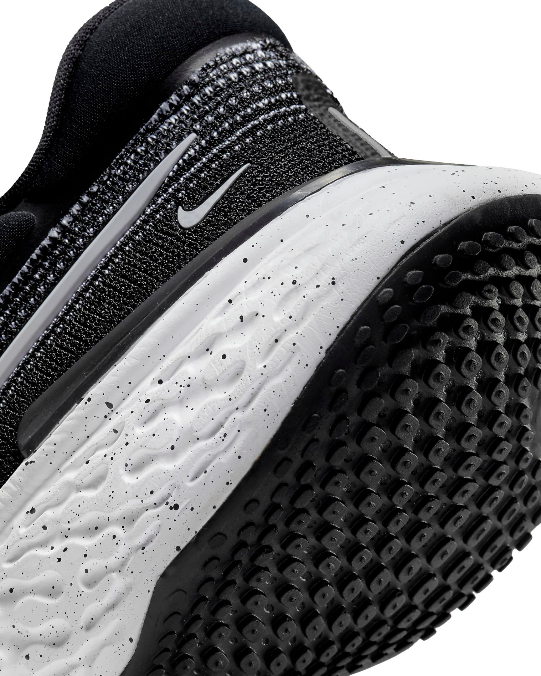 Nike ZoomX Invincible Run Flyknit "White/Black" Men's Running Shoe - WHITE Thumbnail View 8
