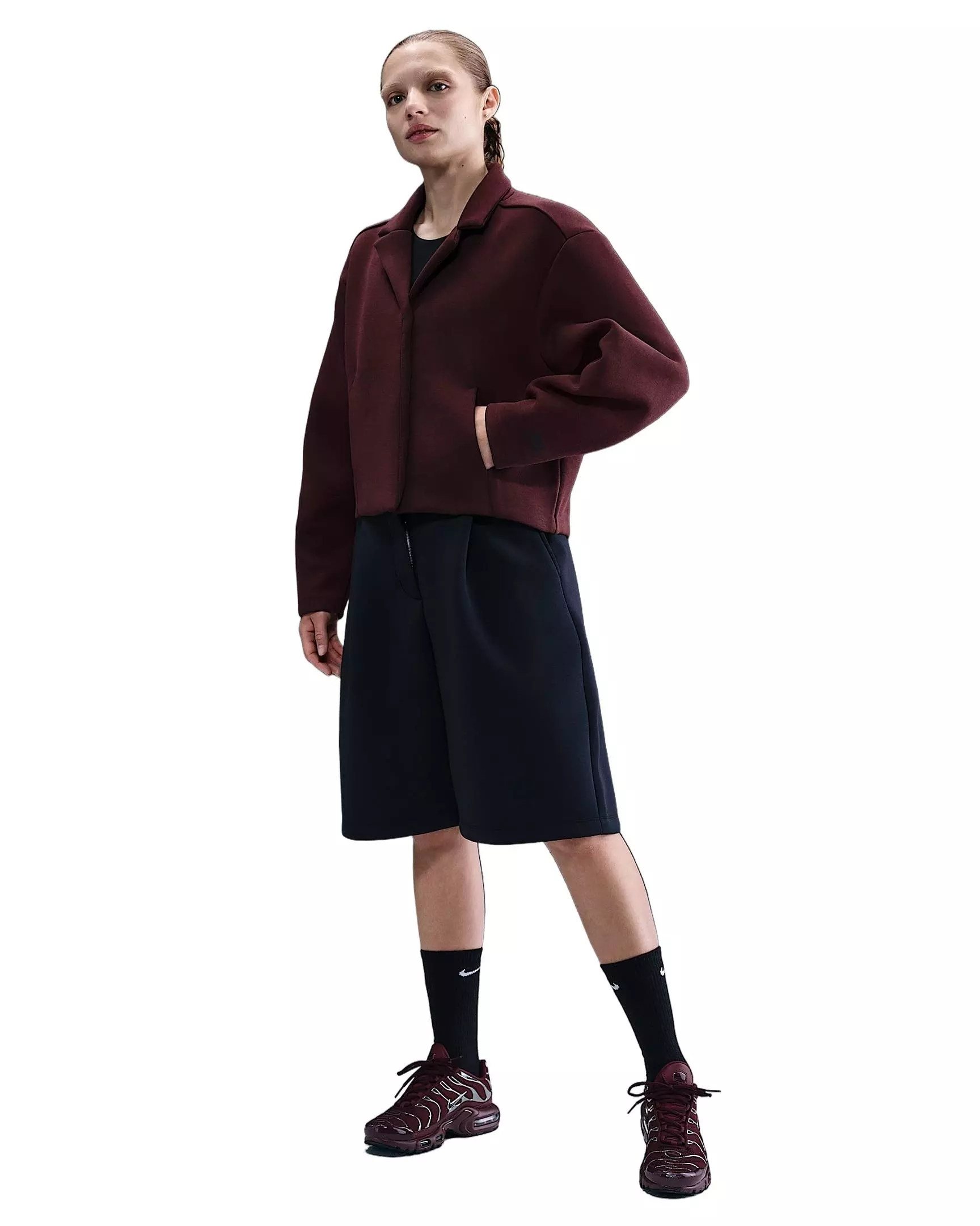 Nike Women's Sportswear Tech Fleece Tailored Jacket -Burgundy - BURGUNDY