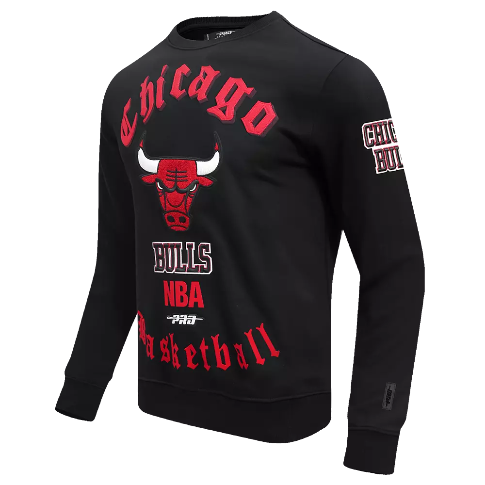 Pro Standard Men's NBA Chicago Bulls Old English Crewneck - Black - BLACK