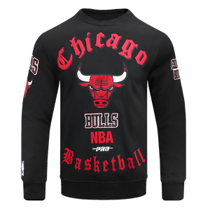Pro Standard Men's NBA Chicago Bulls Old English Crewneck -Black