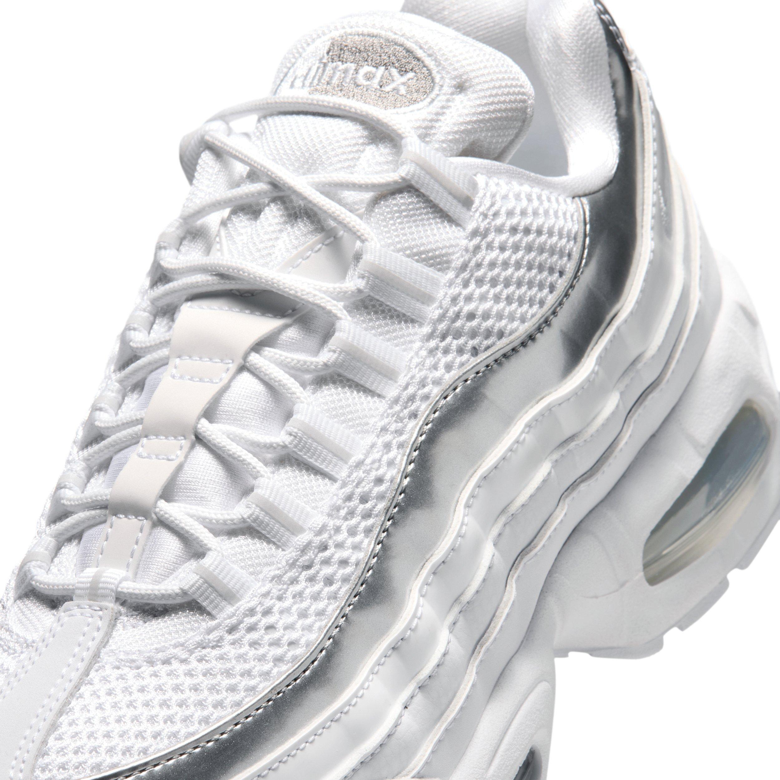 Nike Air Max 95 SE "White/Light Charcoal/Metallic Silver/Pure Platinum" Women's Shoe - WHITE/GREY/SILVER Thumbnail View 7