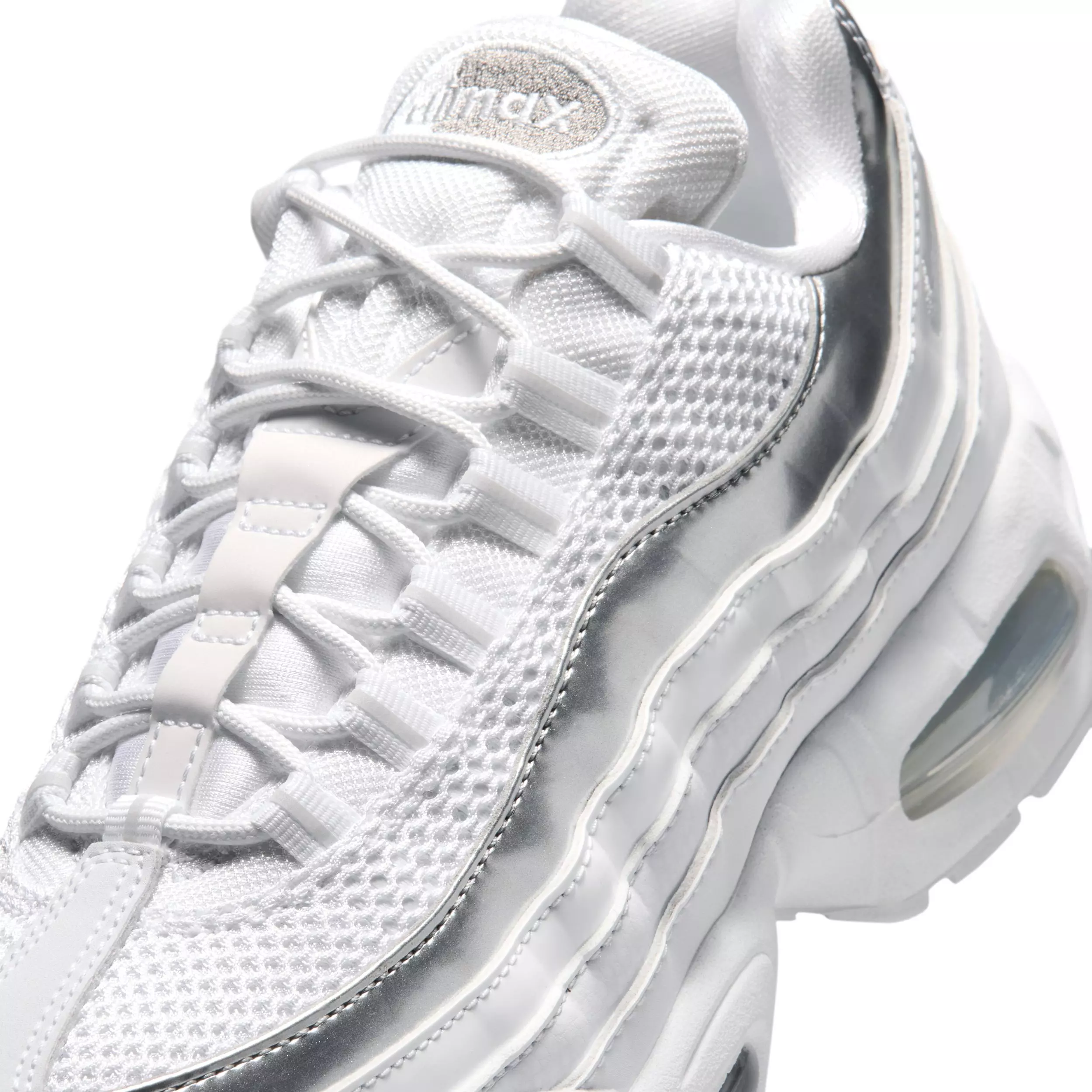 Nike Air Max 95 SE "White/Light Charcoal/Metallic Silver/Pure Platinum" Women's Shoe - WHITE/GREY/SILVER