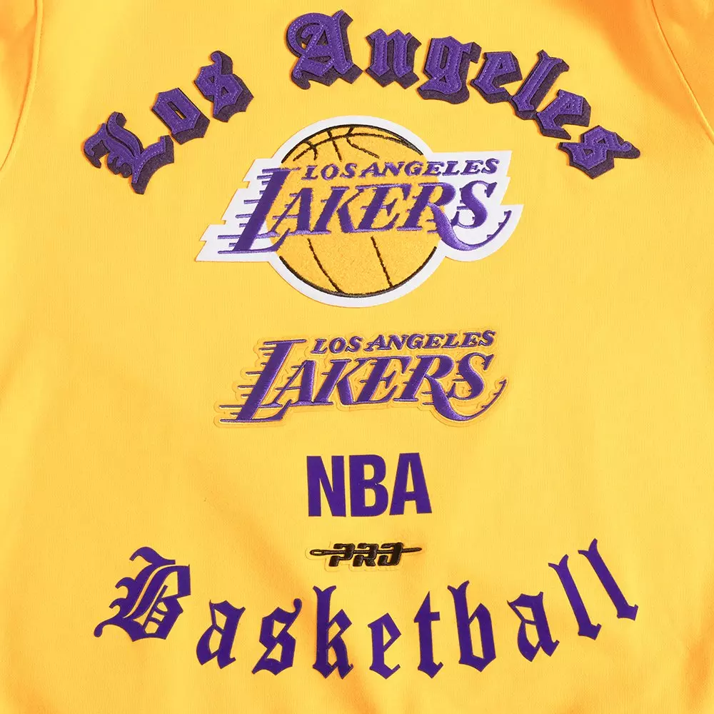 Pro Standard Men's NBA Los Angeles Lakers Old English Crewneck -Yellow - YELLOW