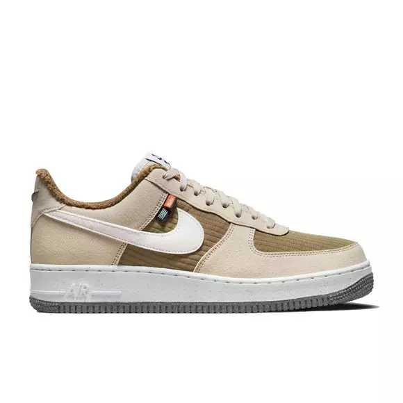 Men's Nike Air Force 1 '07 LV8 Shoes, 10, White