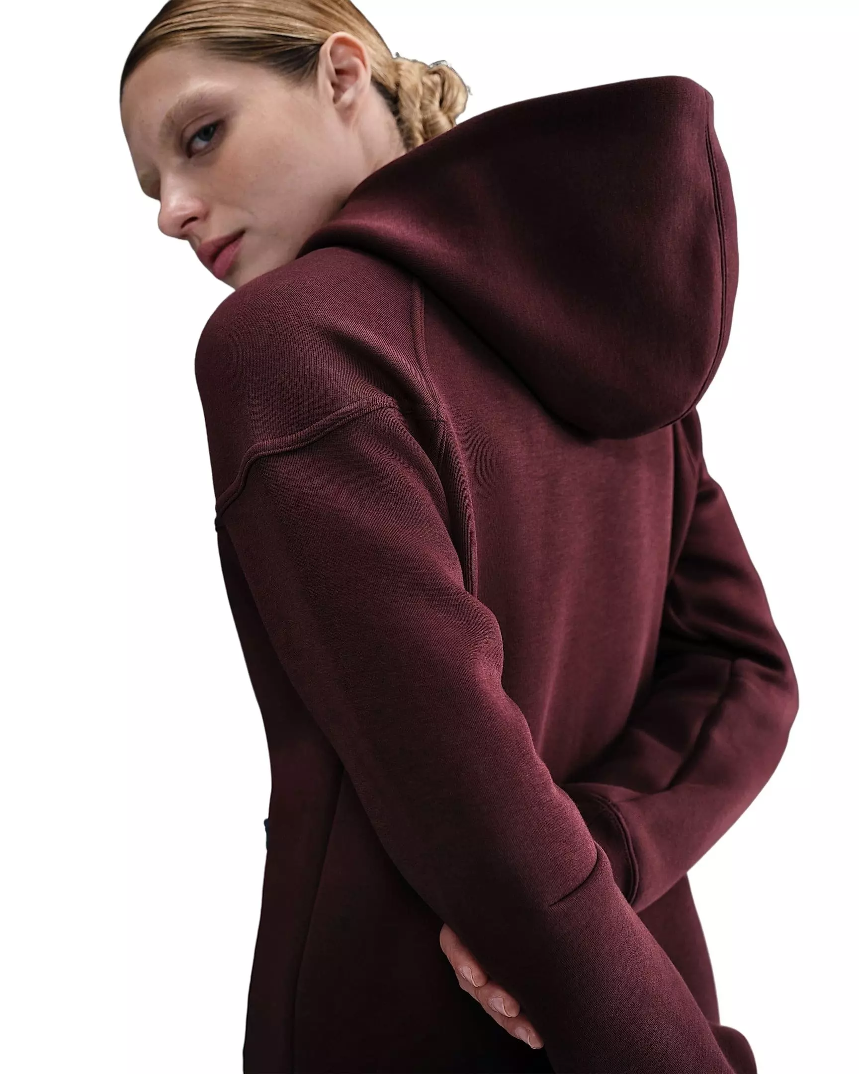 Nike Women's Sportswear Tech Fleece Windrunner Full-Zip Jacket -Burgundy - BURGUNDY