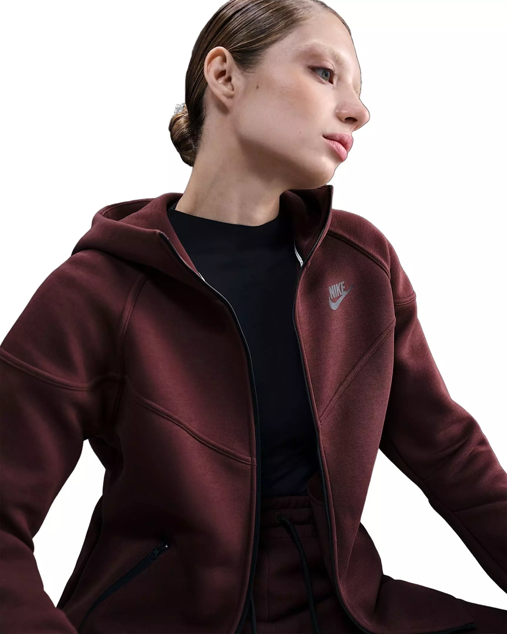 Nike Women's Sportswear Tech Fleece Windrunner Full-Zip Jacket -Burgundy - BURGUNDY