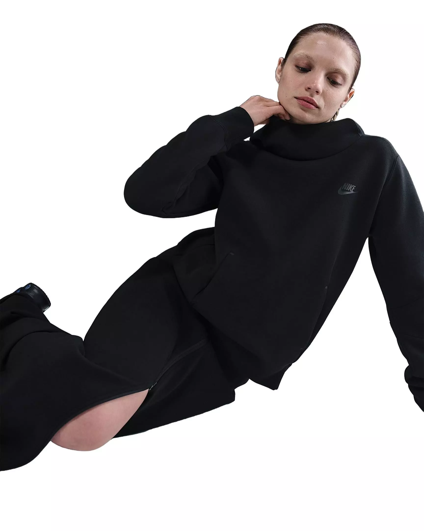 Nike Women's Sportswear Tech Fleece Hoodie -Black - BLACK