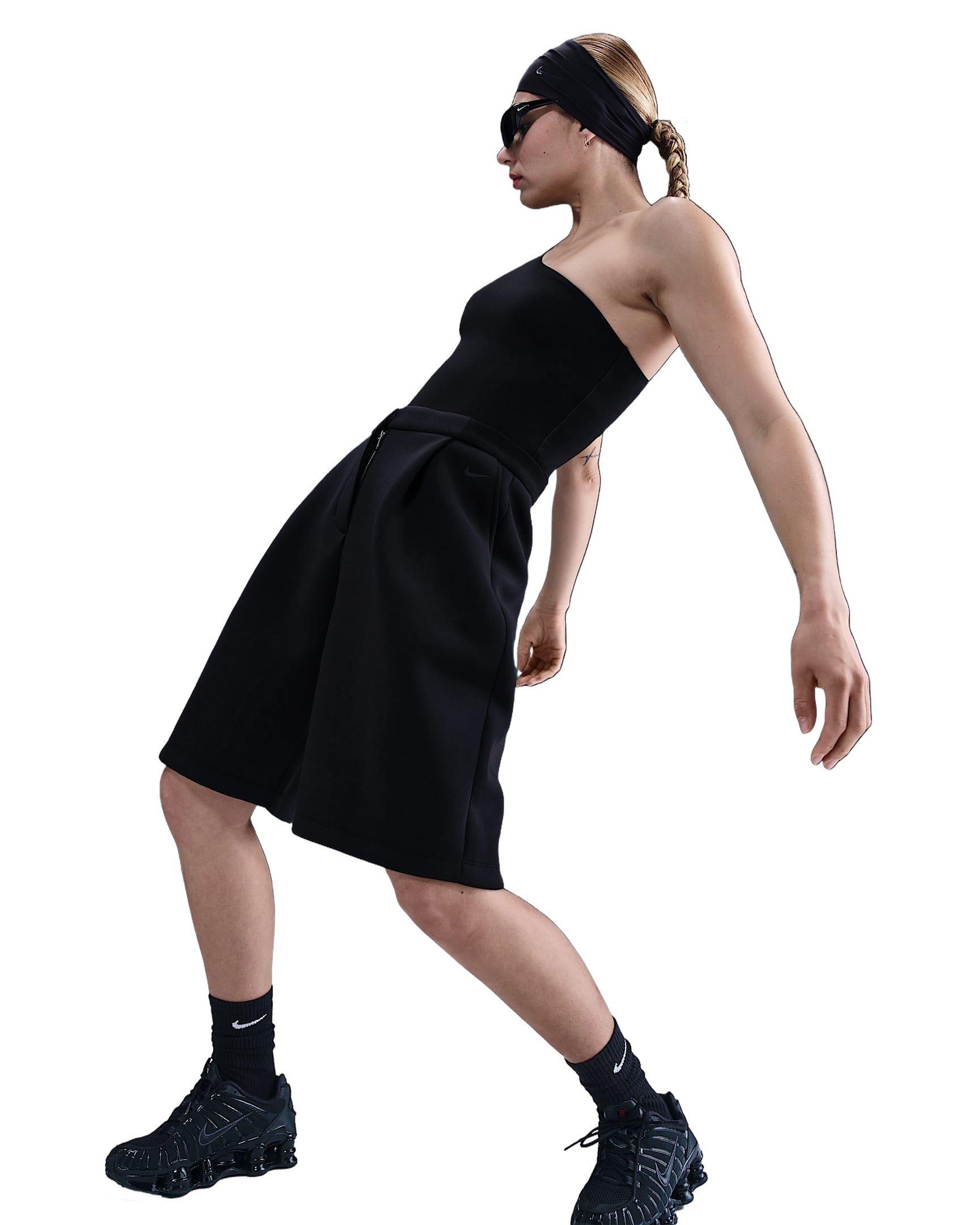 Nike Women's Sportswear Modern Fleece Mid-Rise Loose Shorts - Black - BLACK Thumbnail View 3