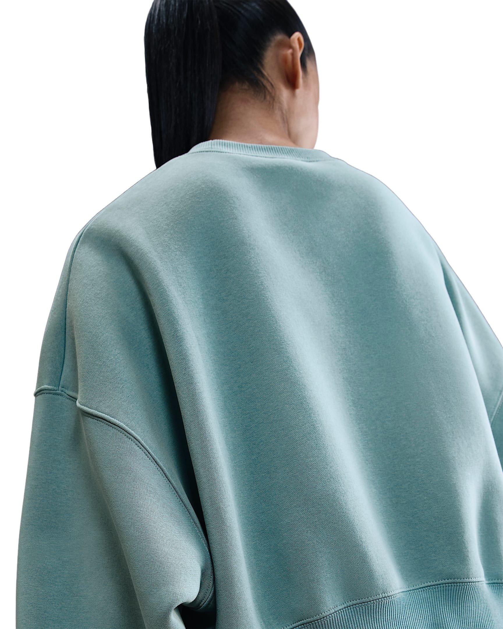 Nike Women's Sportswear Phoenix Fleece Over-Oversized Crew-Neck Sweatshirt - Green - GREEN Thumbnail View 2