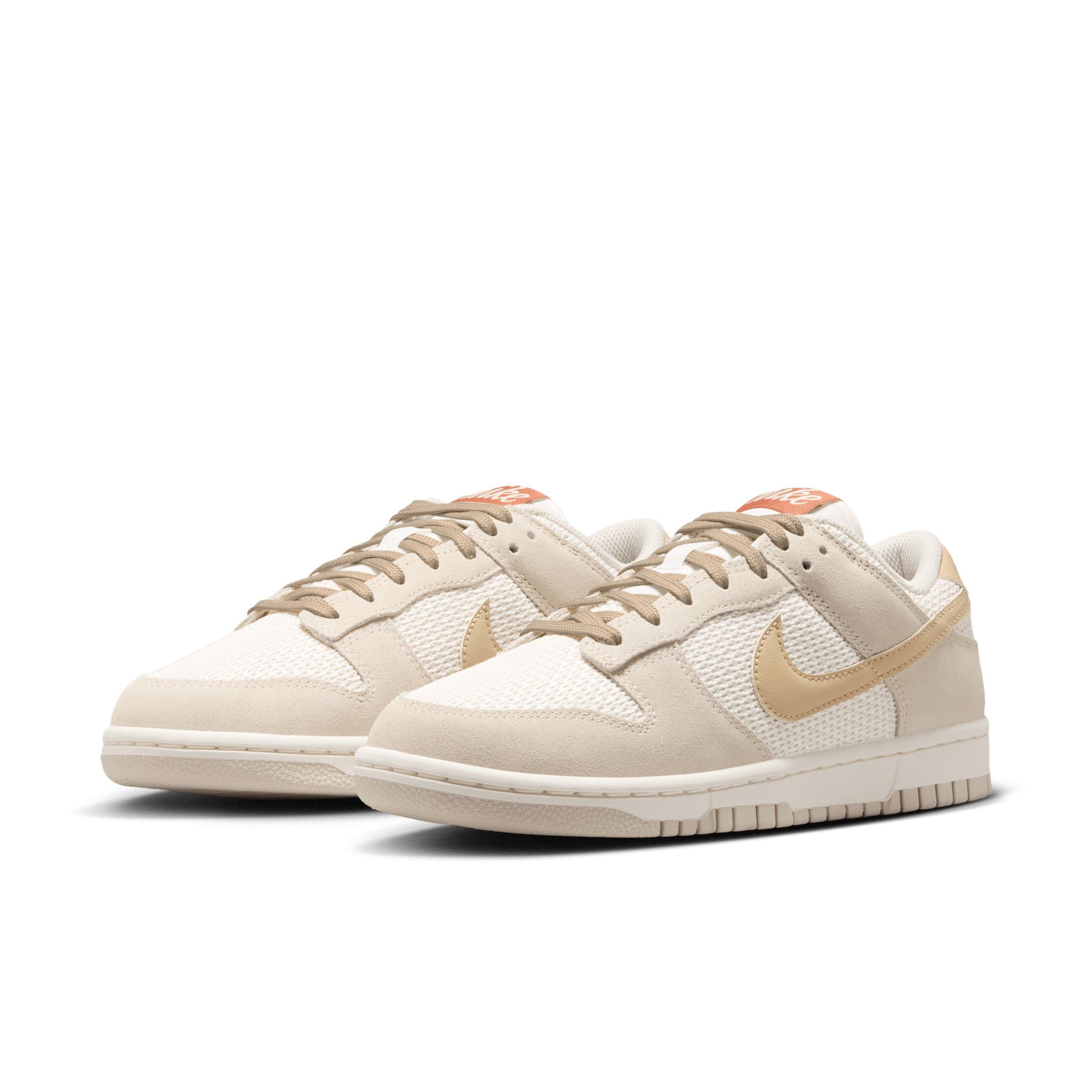 Nike Dunk Low SE "Sail/Light Orewood Brown/Linen" Women's Shoe - WHITE/BROWN Thumbnail View 3
